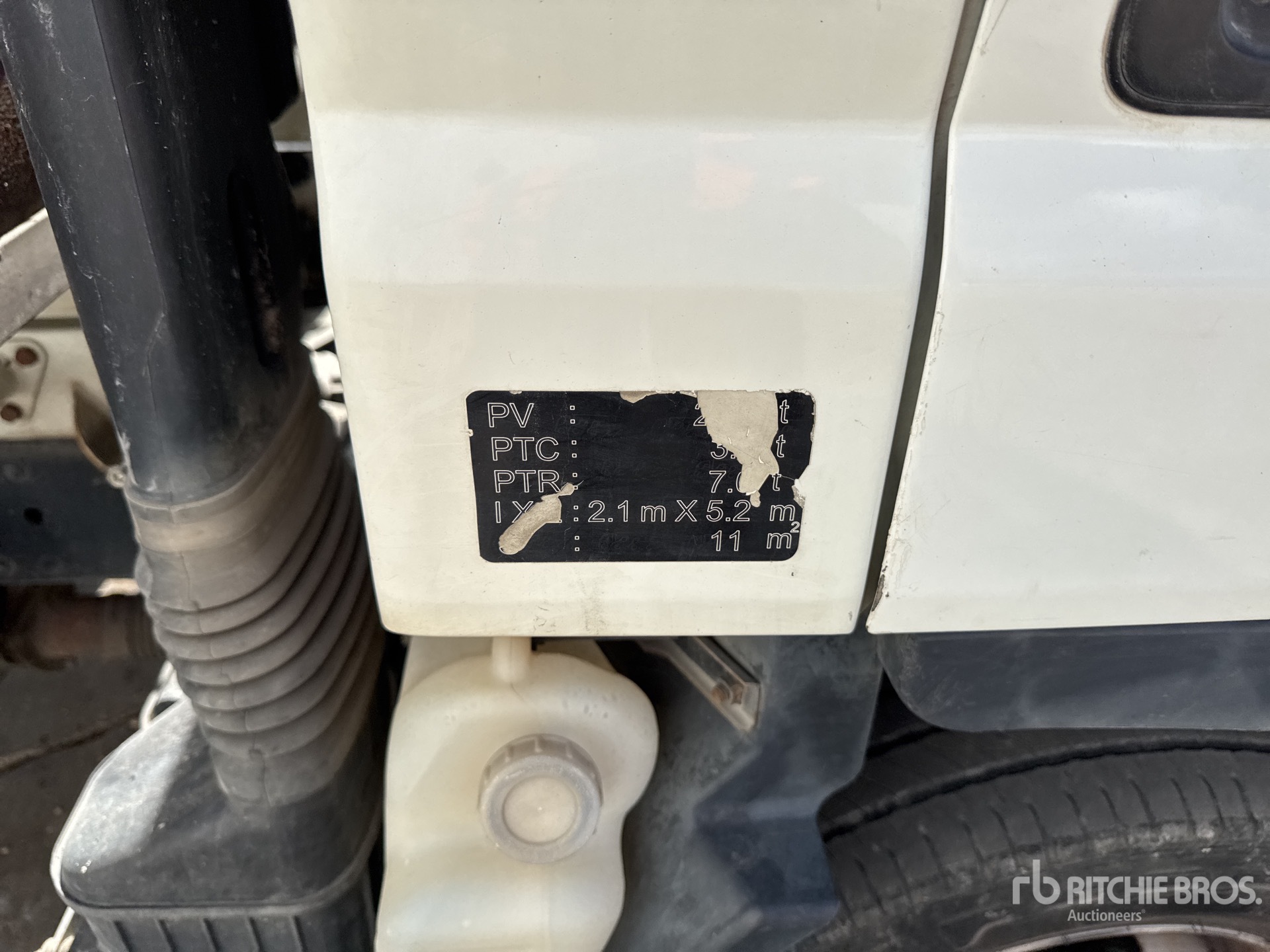 2012 Mitsubishi FUSO CANTER 3C1