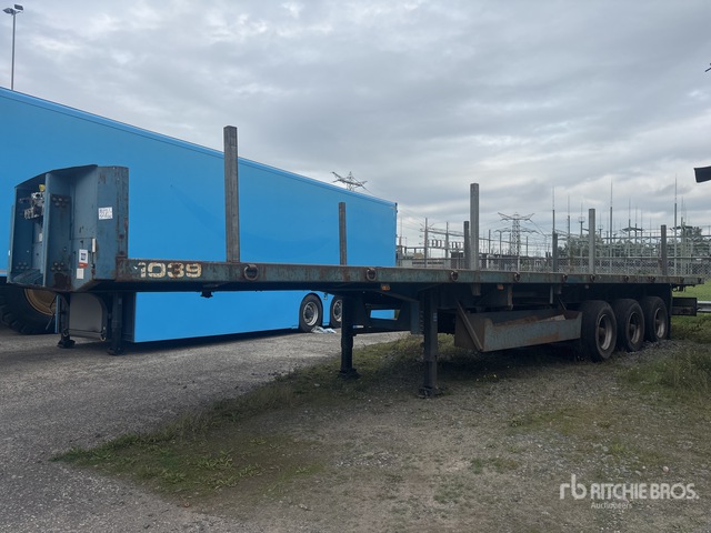 2007 Van Hool 3B2022 Flatbed Trailer