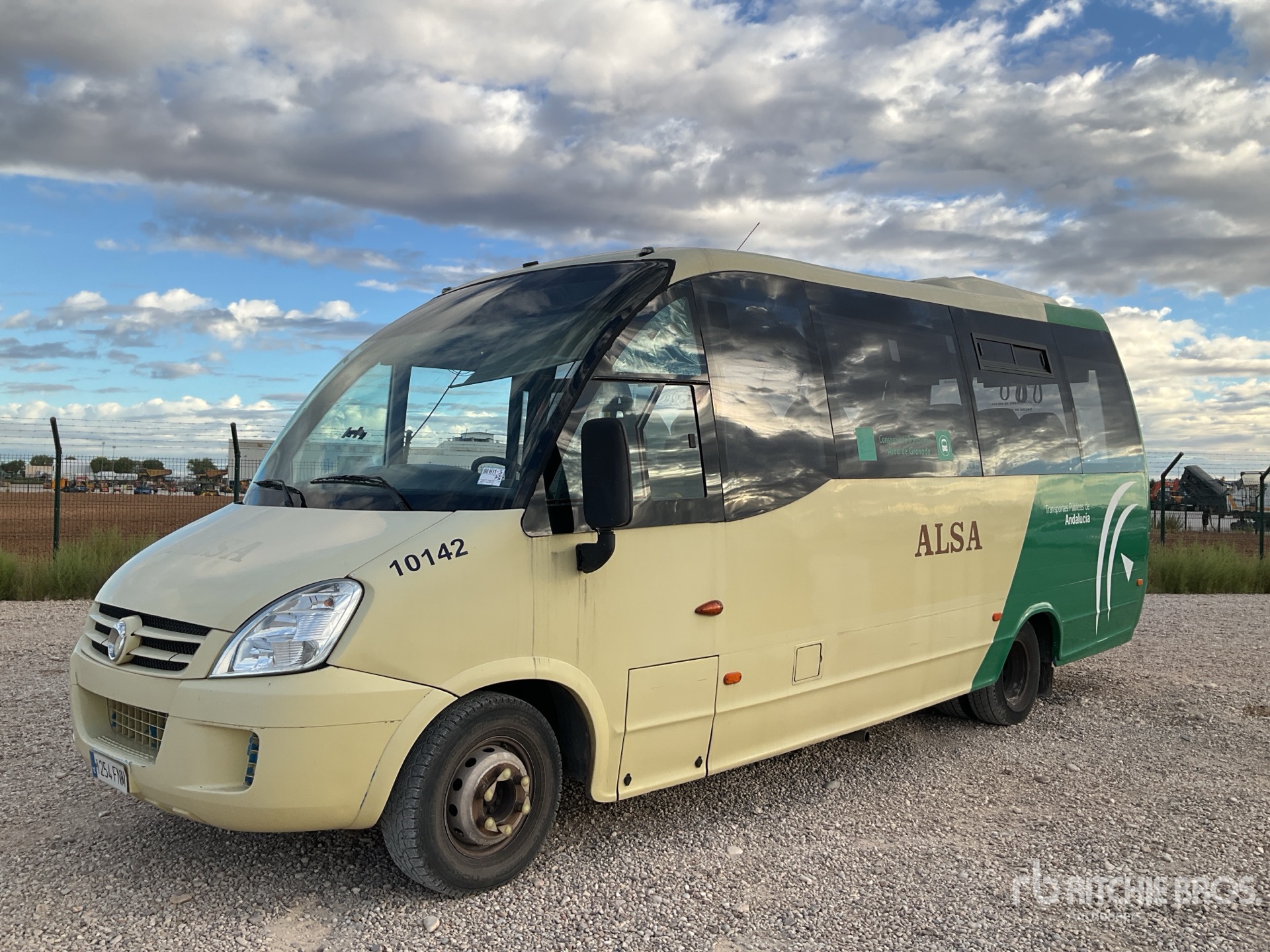Photo of 2007 Iveco A65C18/WING