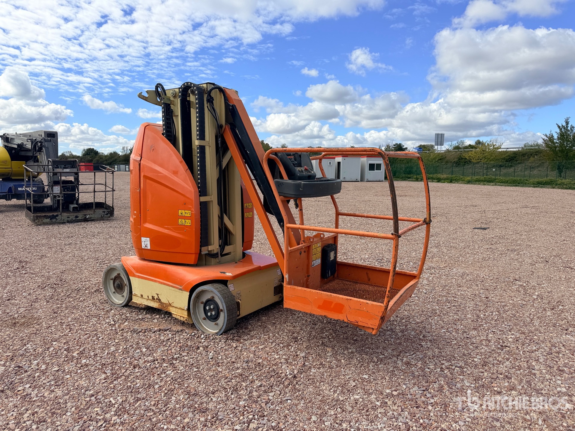 2013 JLG TOUCAN 10E