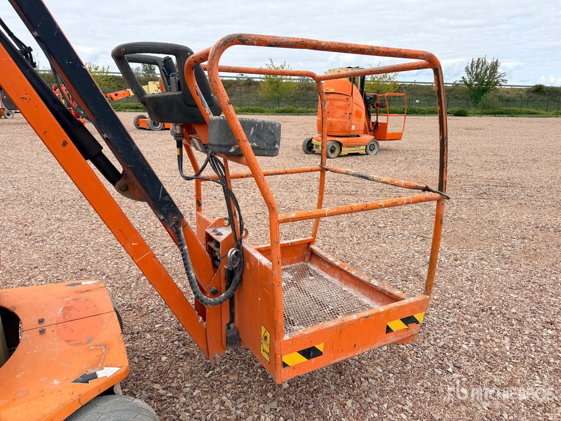 2011 JLG TOUCAN 10E