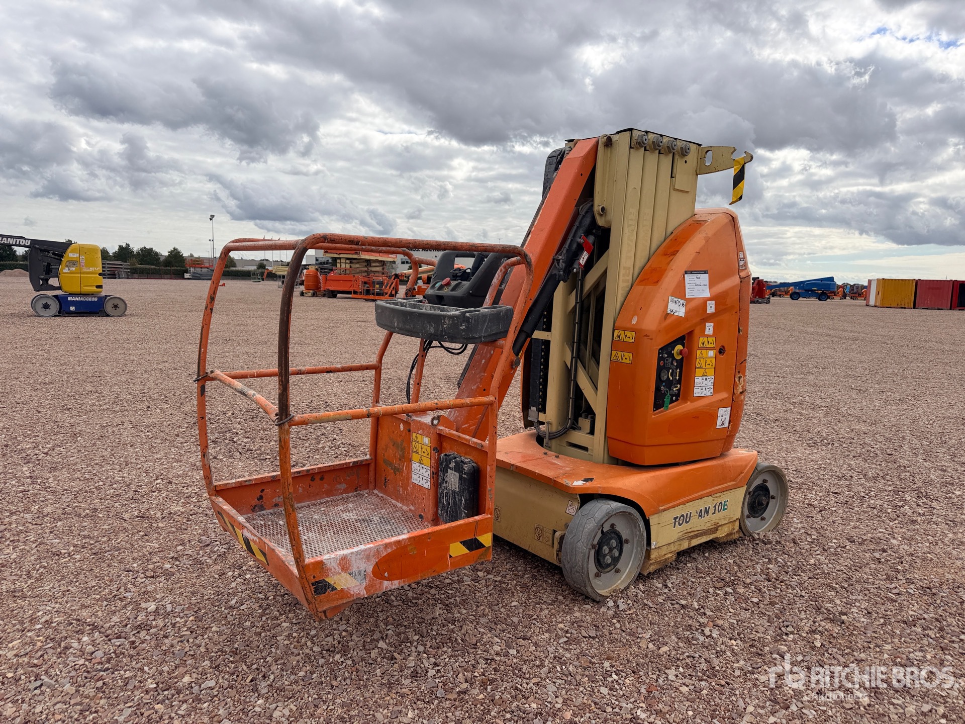 2011 JLG TOUCAN 10E