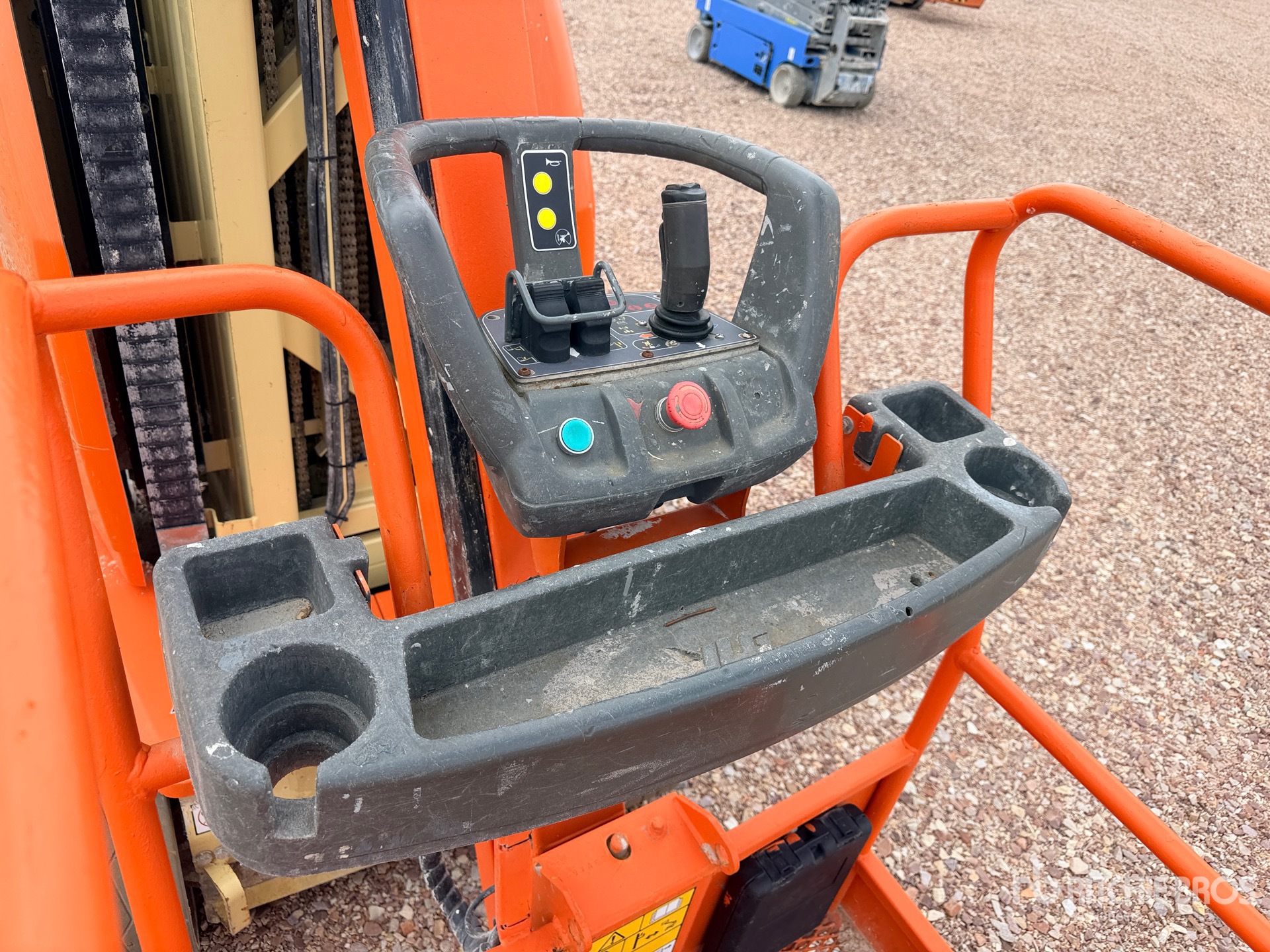 2012 JLG TOUCAN 10E