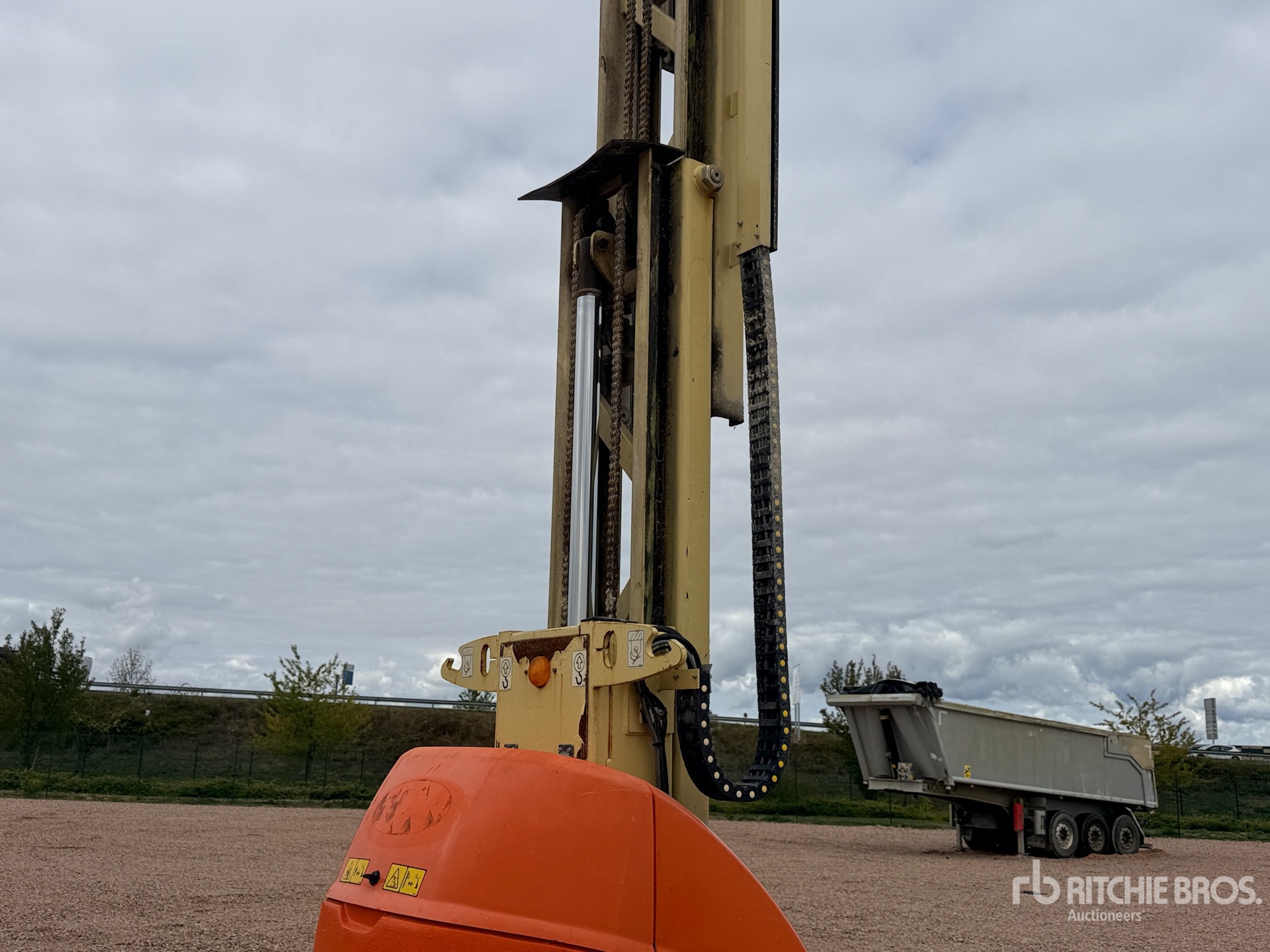 2012 JLG TOUCAN 10E