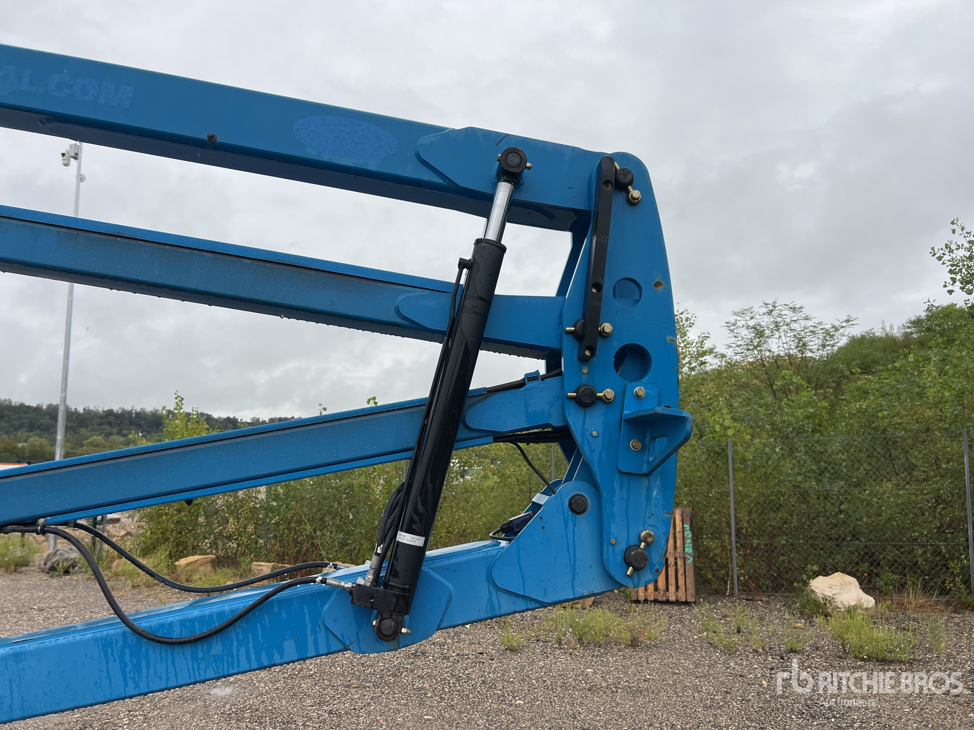 2015 Genie Z-45/25J