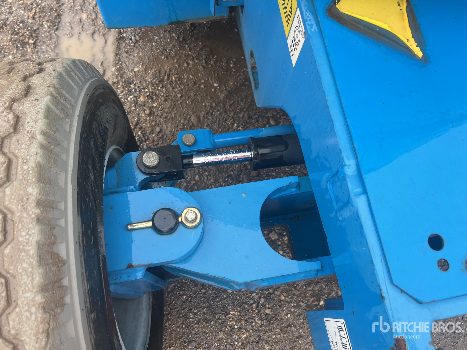 2015 Genie Z-45/25J