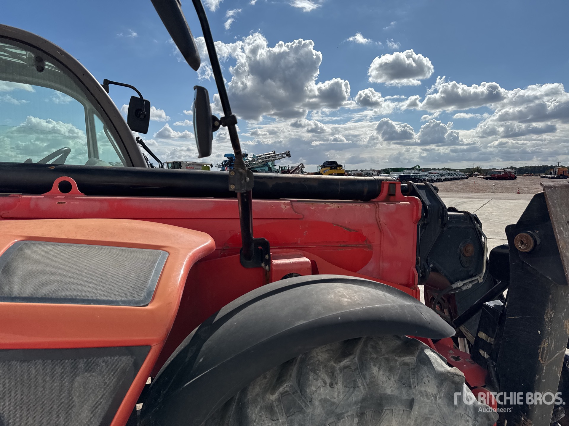 2014 Manitou MT1440