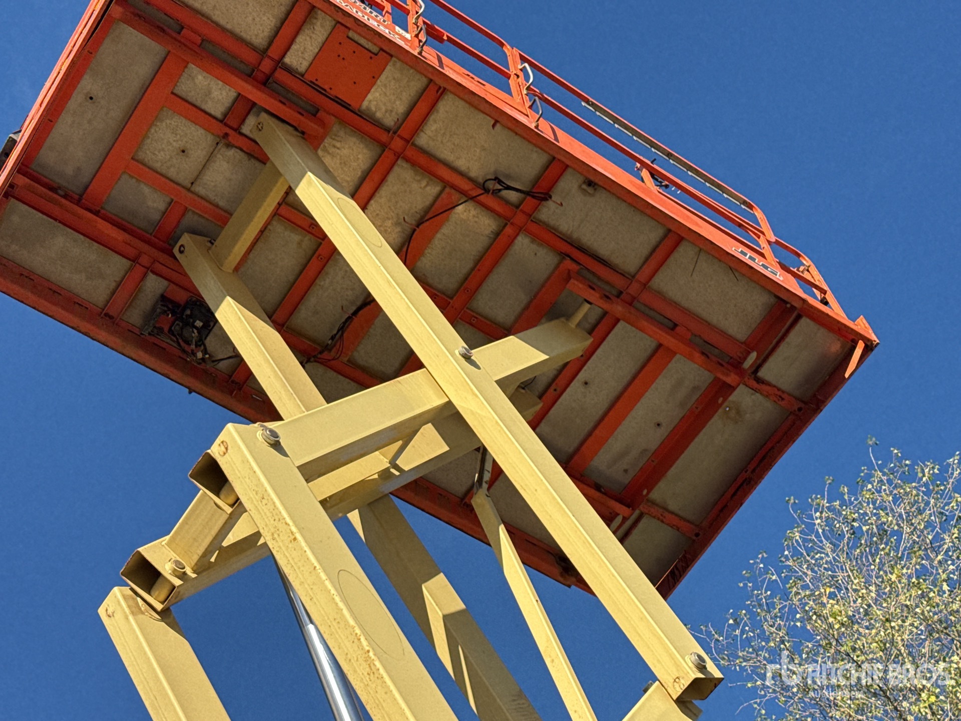2015 JLG 3394 RT
