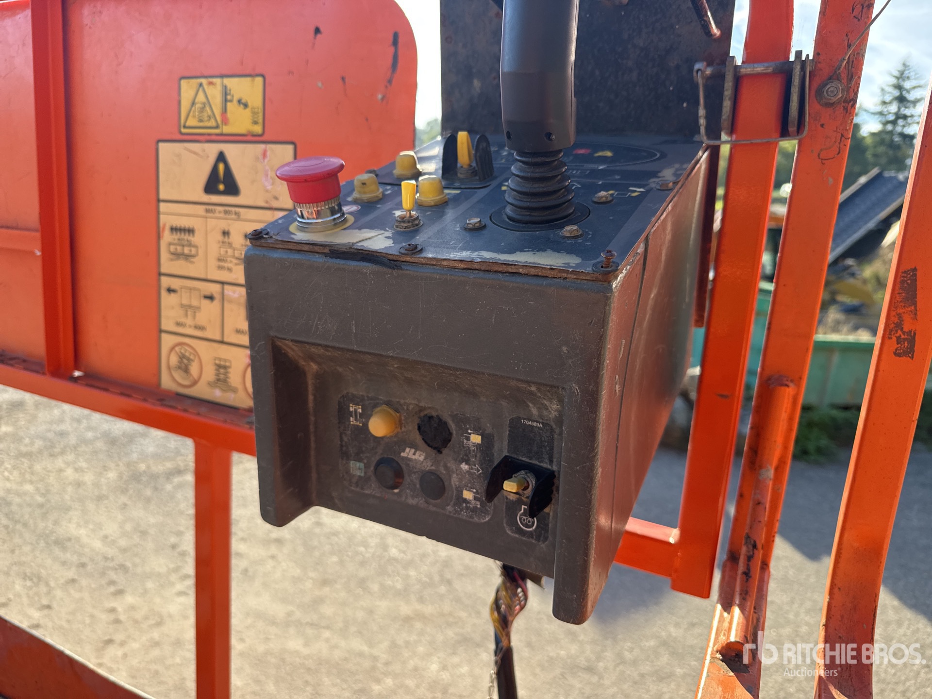 2015 JLG 3394 RT