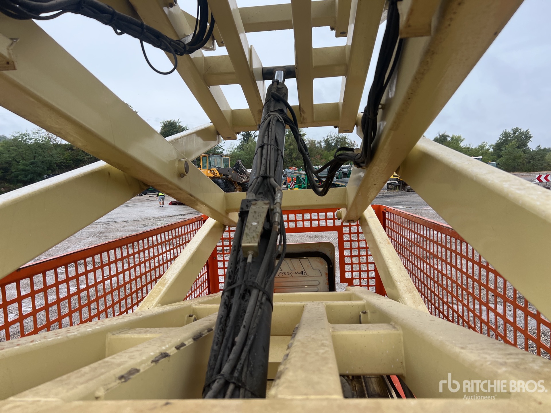 2011 JLG 4069LE