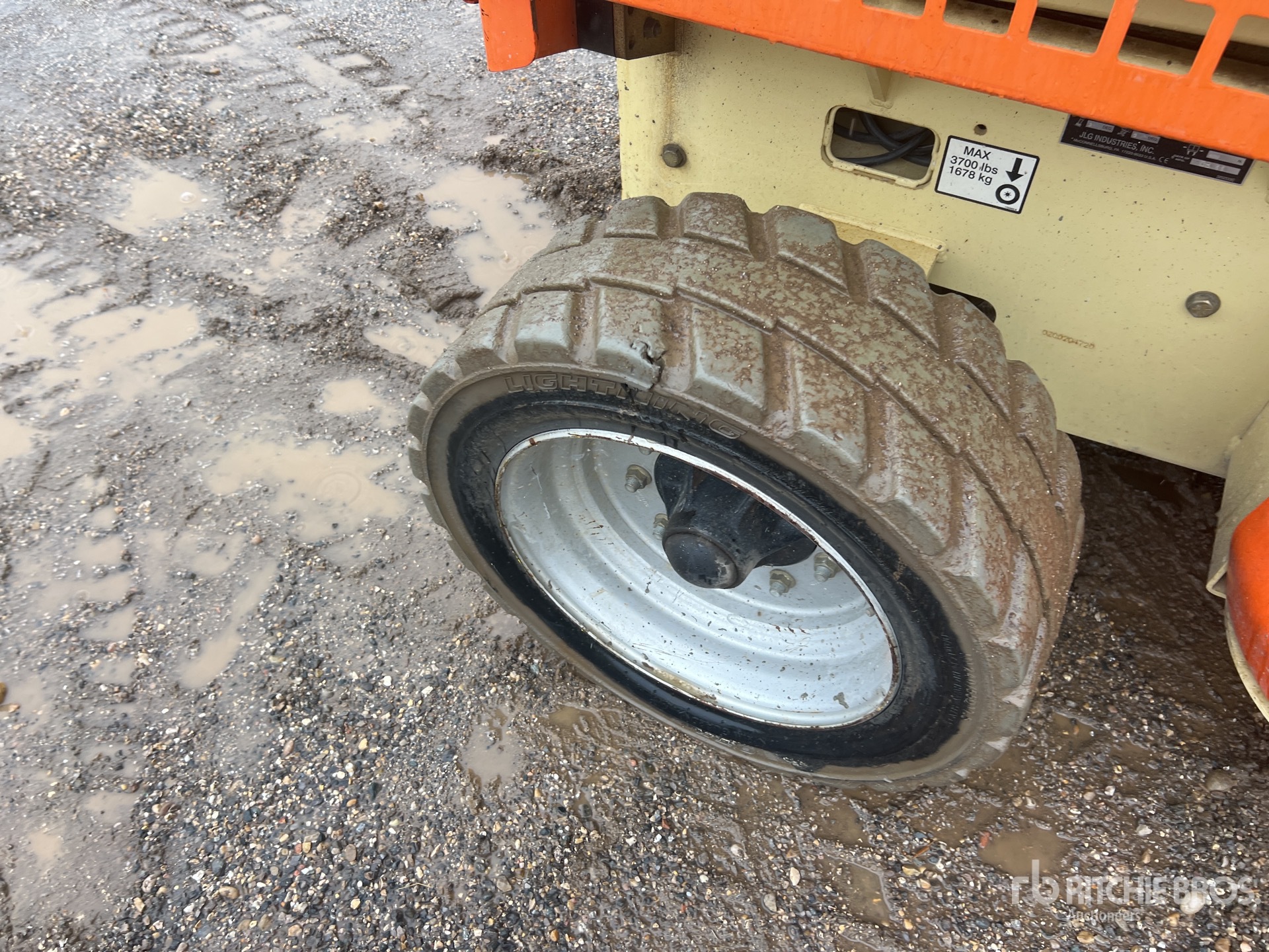 2011 JLG 4069LE