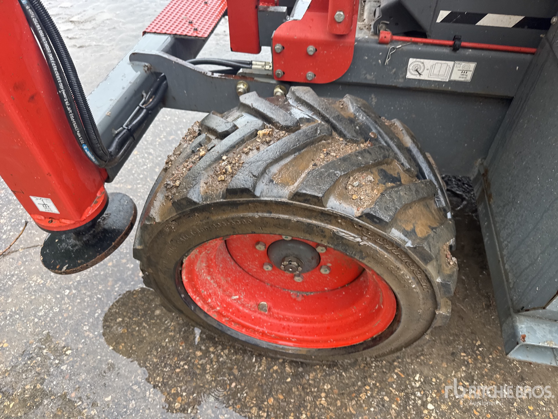 2019 Skyjack SJ6832RT