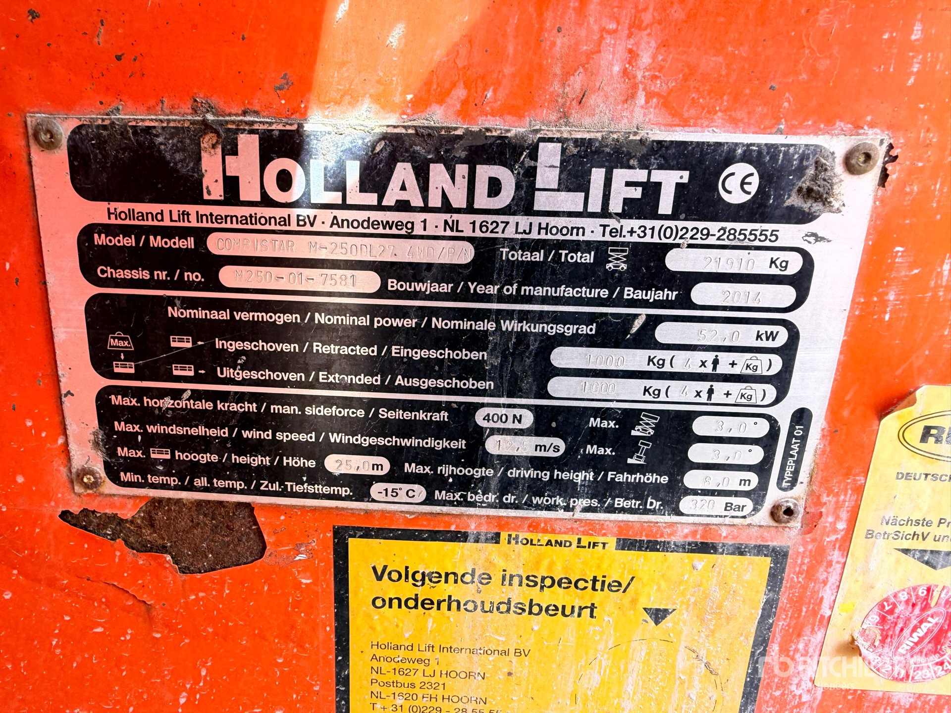 2014 Holland Lift M-250DL27