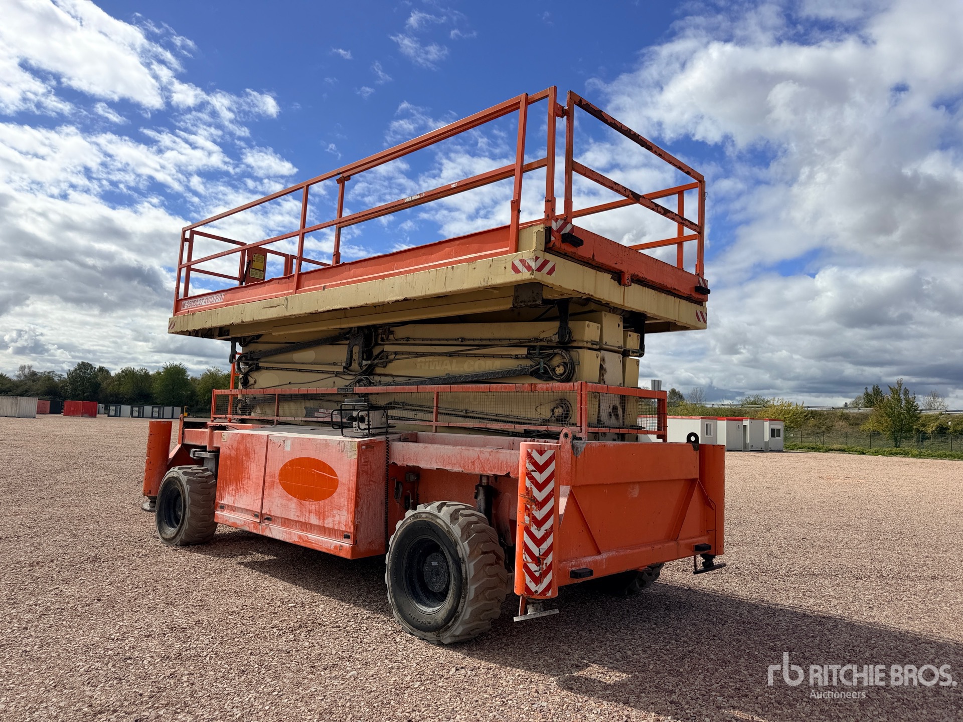 2014 Holland Lift M-250DL27