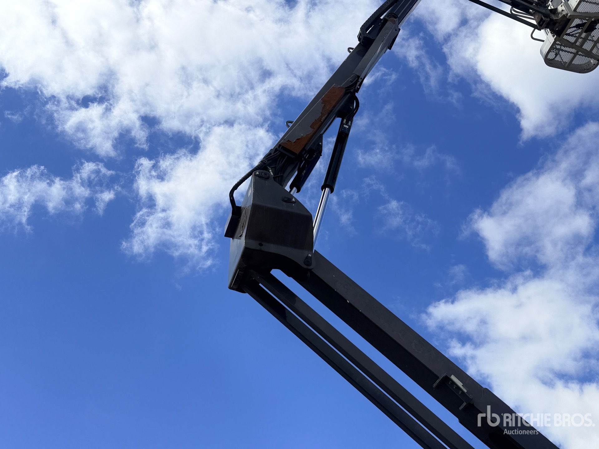 2014 Manitou 150AETJ
