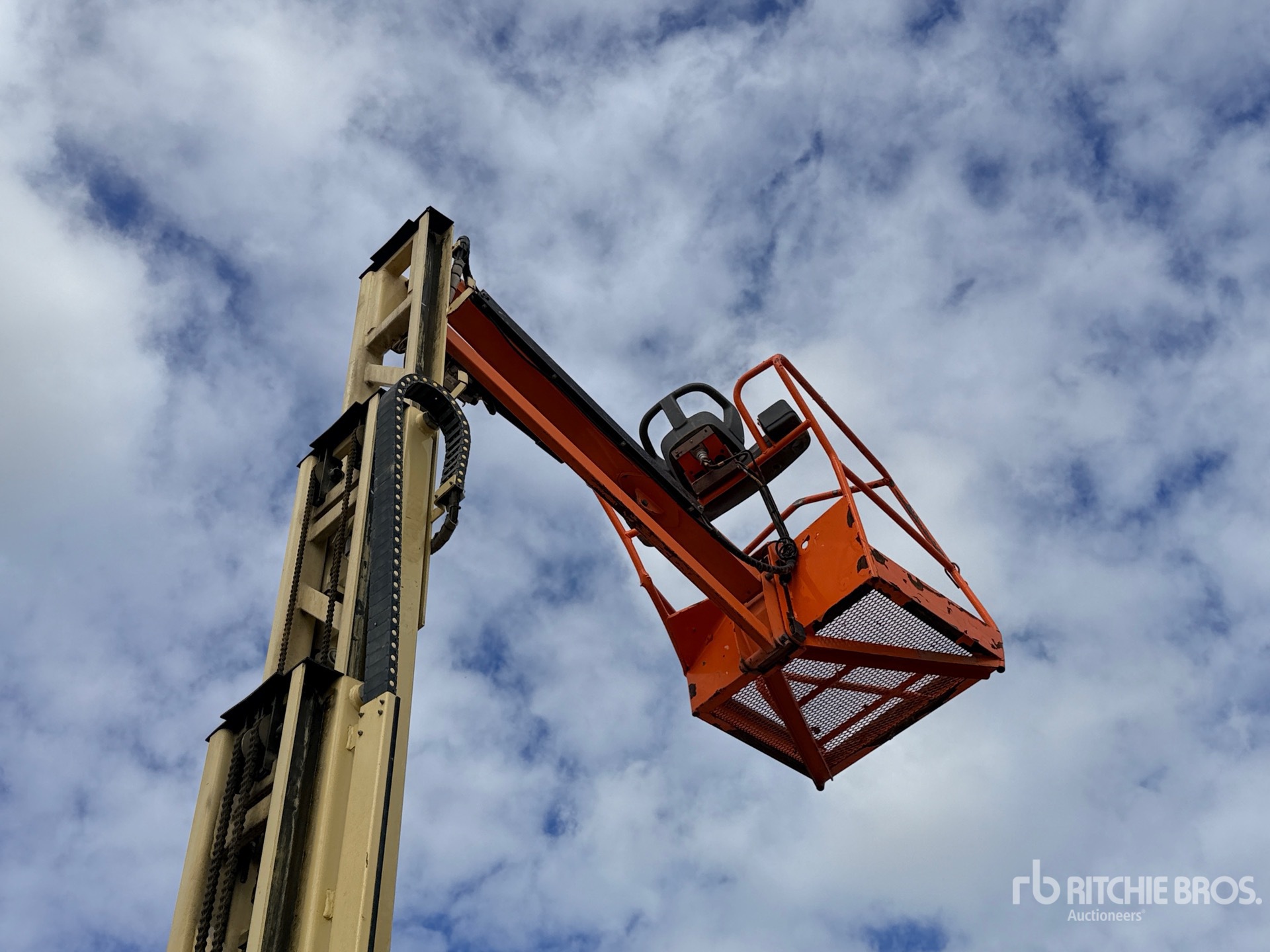 2014 JLG TOUCAN 10E