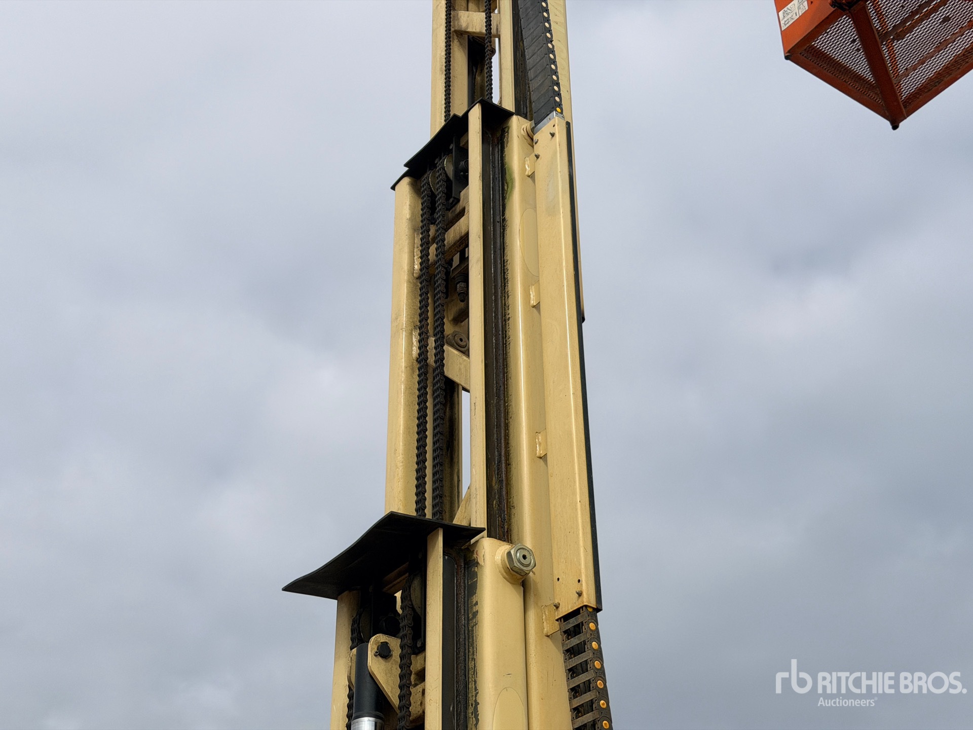 2014 JLG TOUCAN 10E