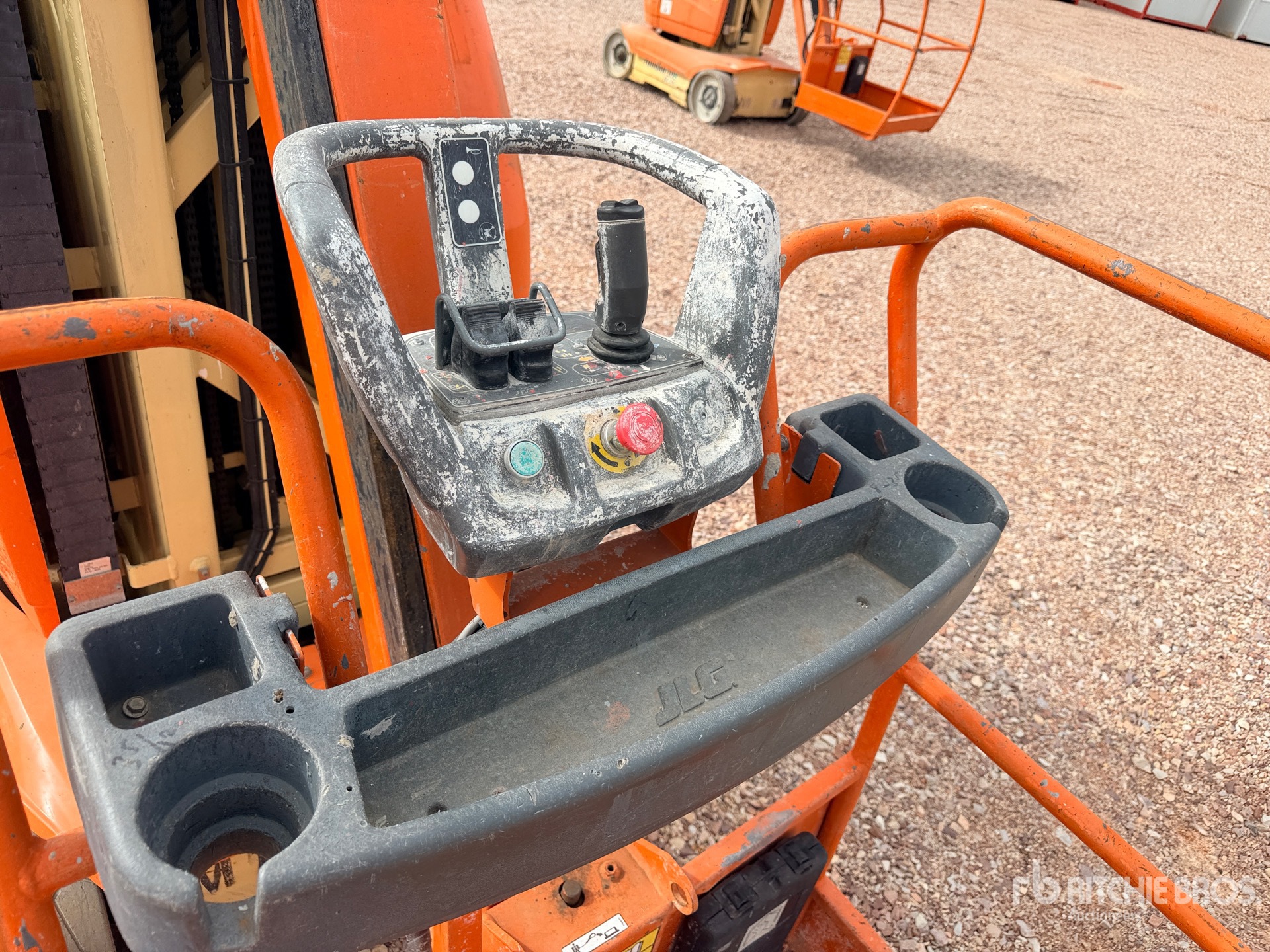 2014 JLG TOUCAN 10E