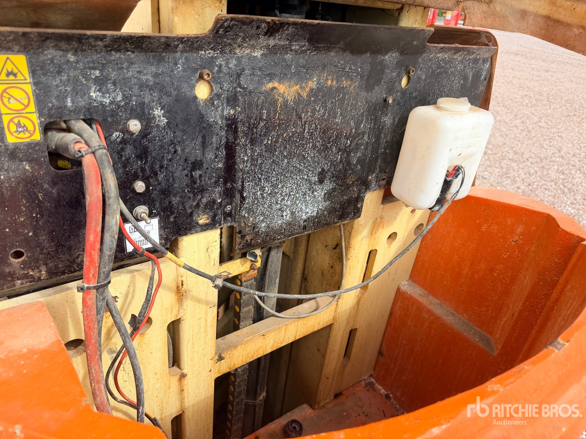 2014 JLG TOUCAN 10E
