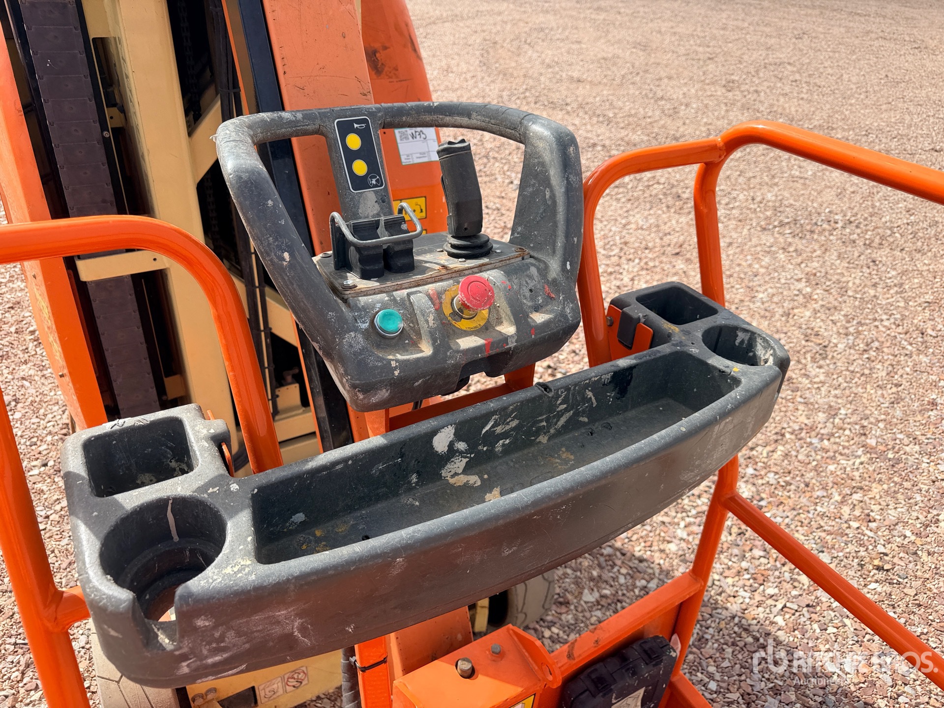 2014 JLG TOUCAN 10E