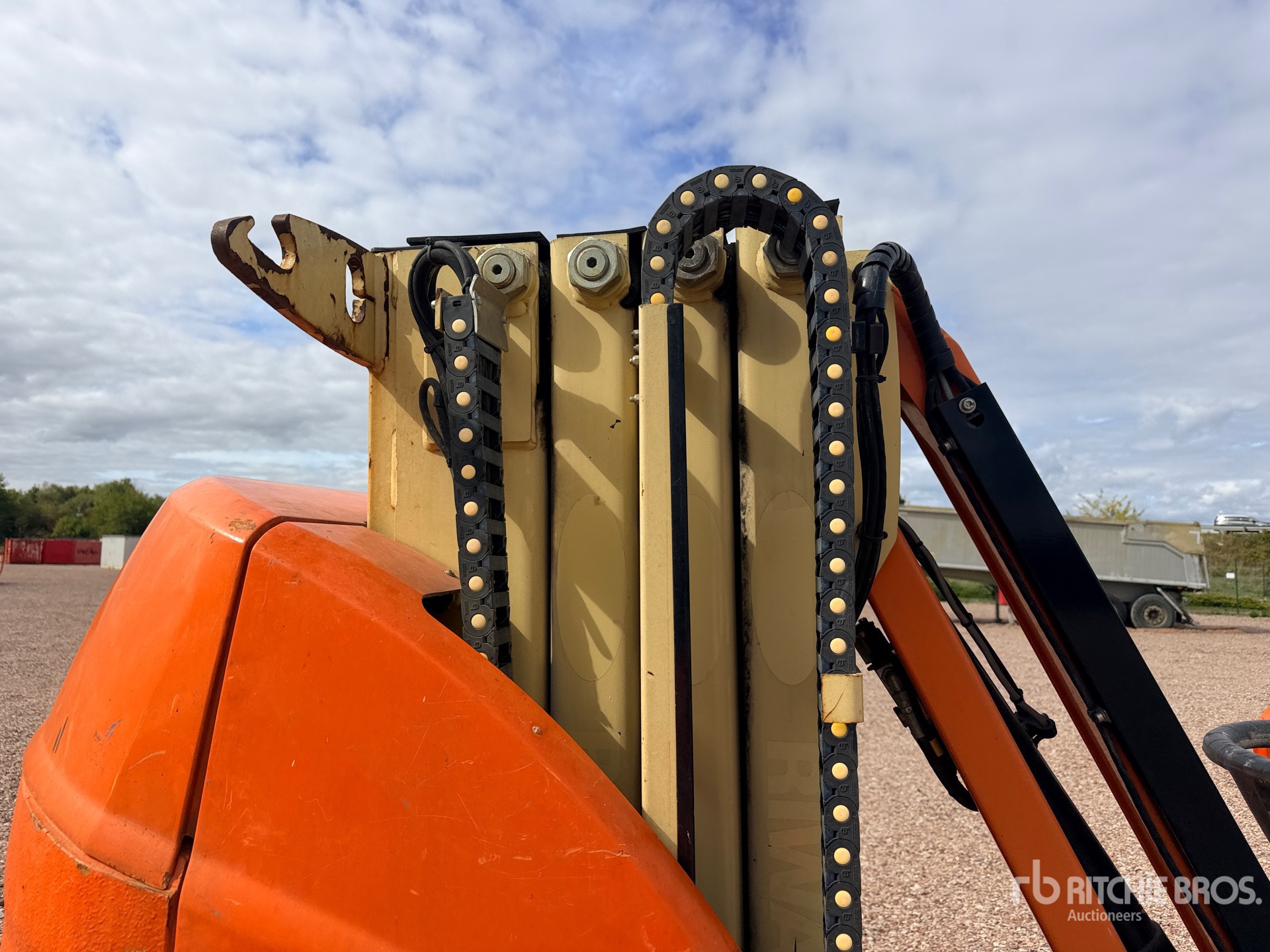 2014 JLG TOUCAN 10E
