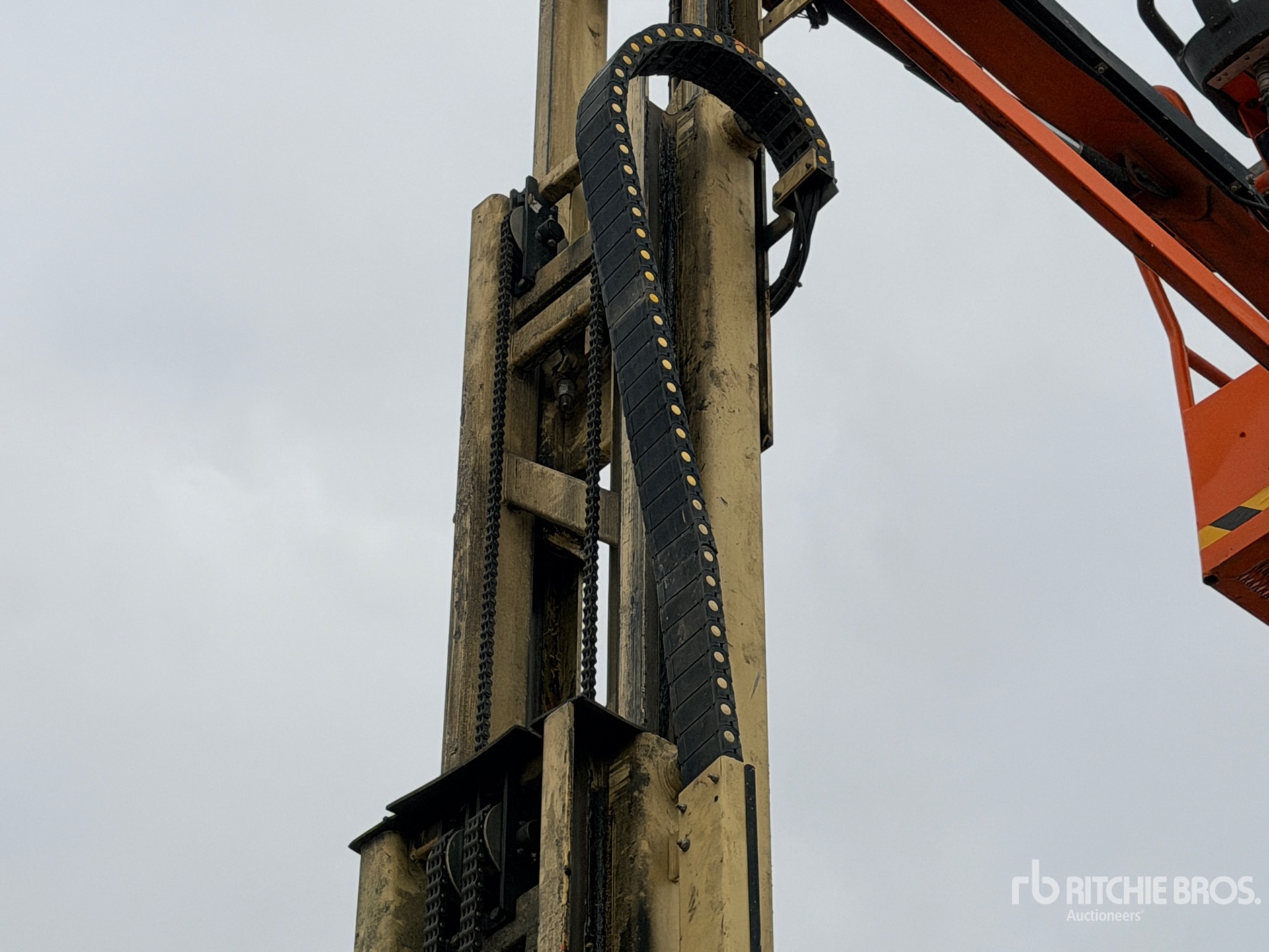 2012 JLG TOUCAN 10E