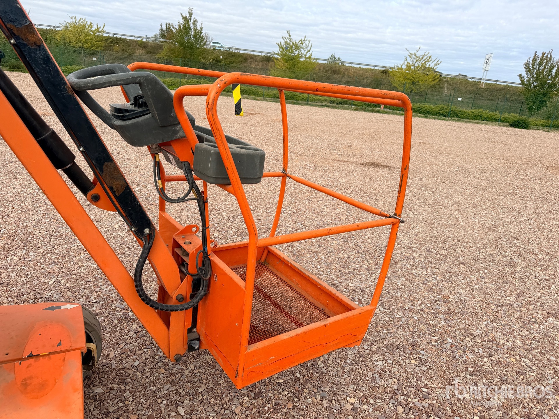 2015 JLG TOUCAN 10E