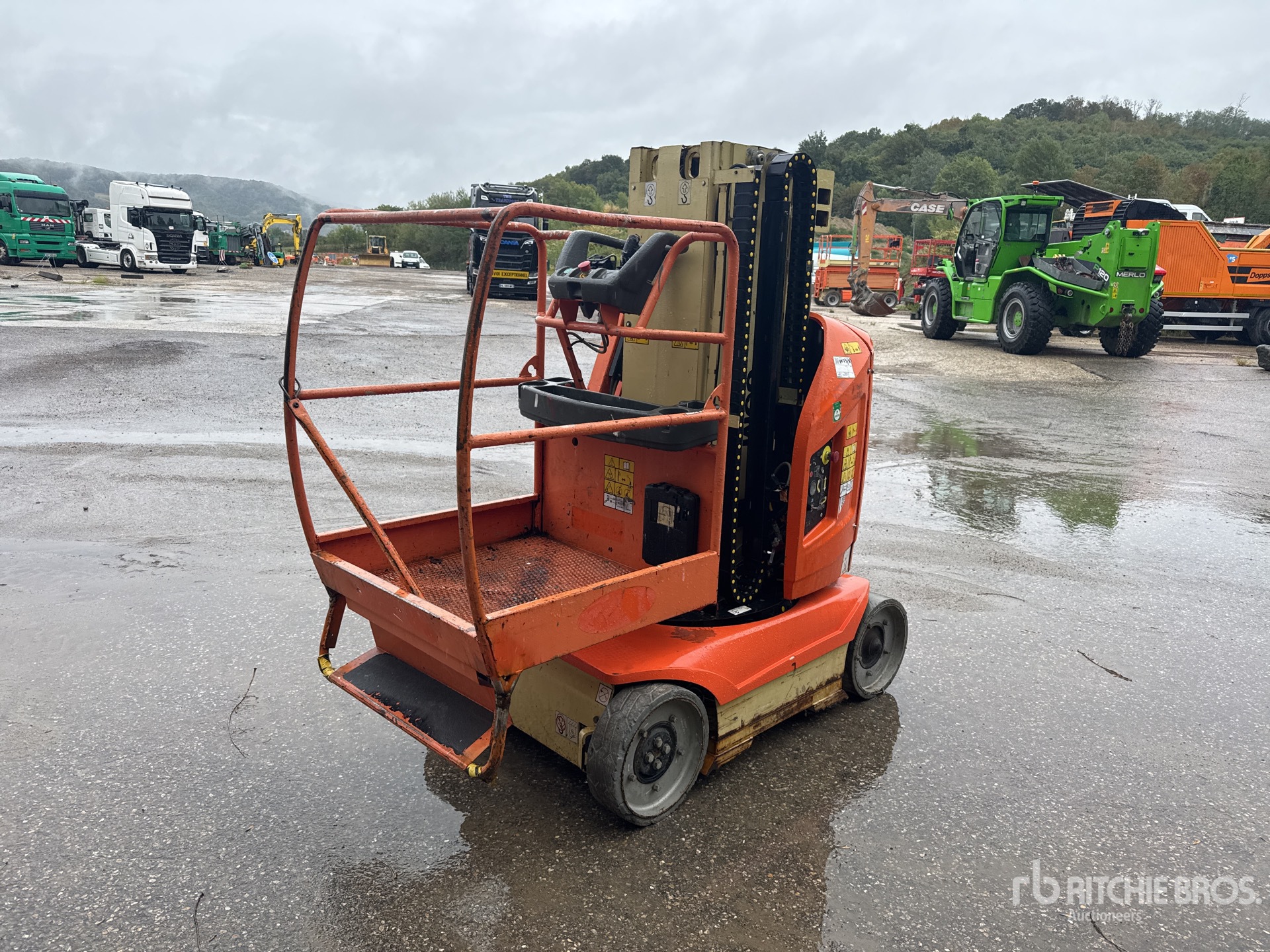 2012 JLG TOUCAN 8E
