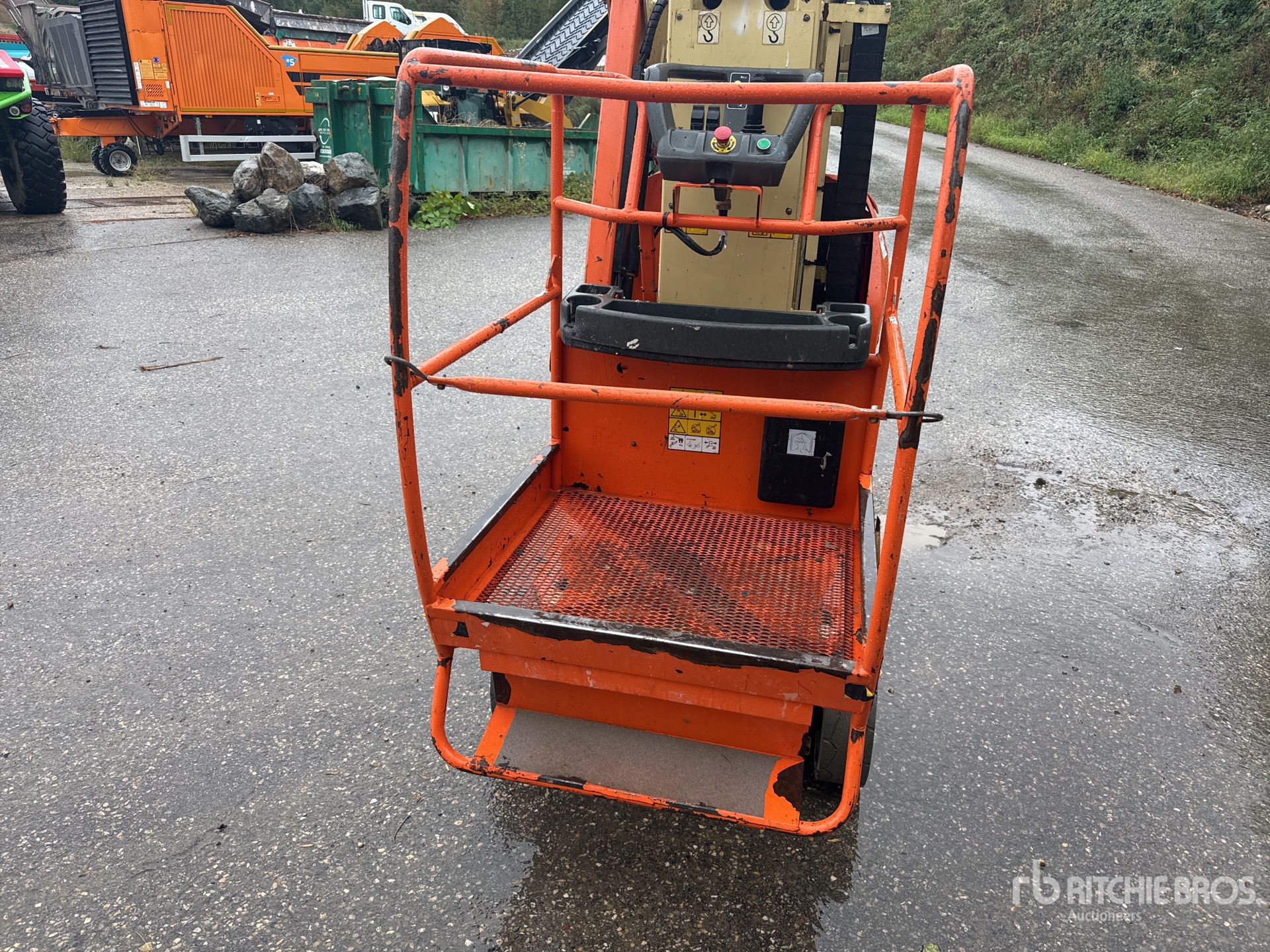 2014 JLG TOUCAN 8E