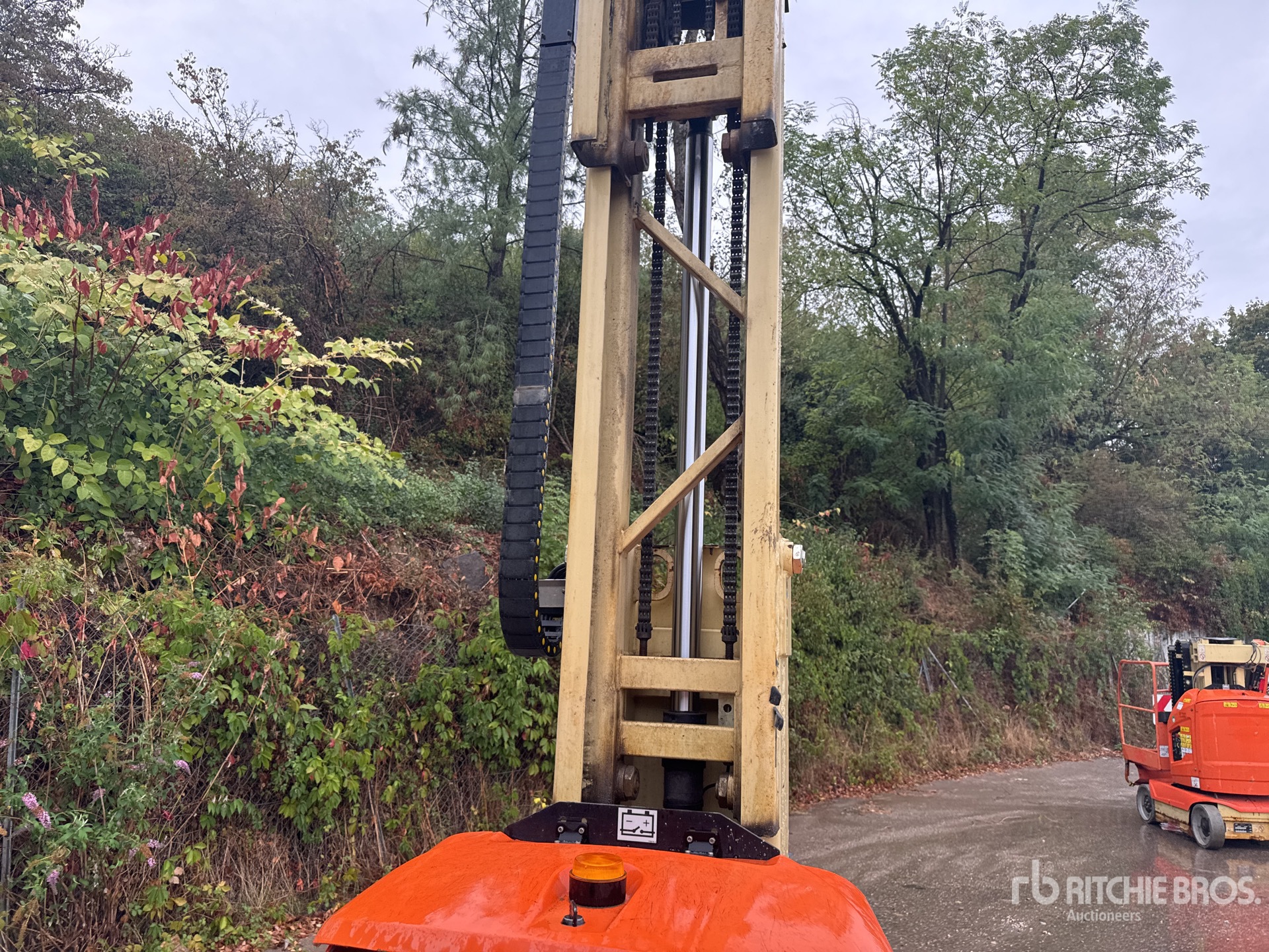 2014 JLG TOUCAN 8E