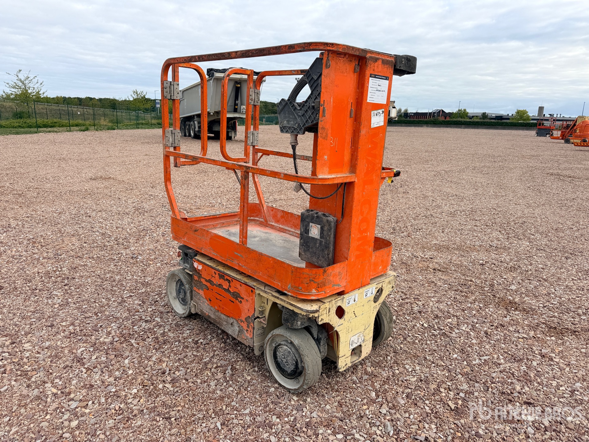 2018 JLG 1230ES