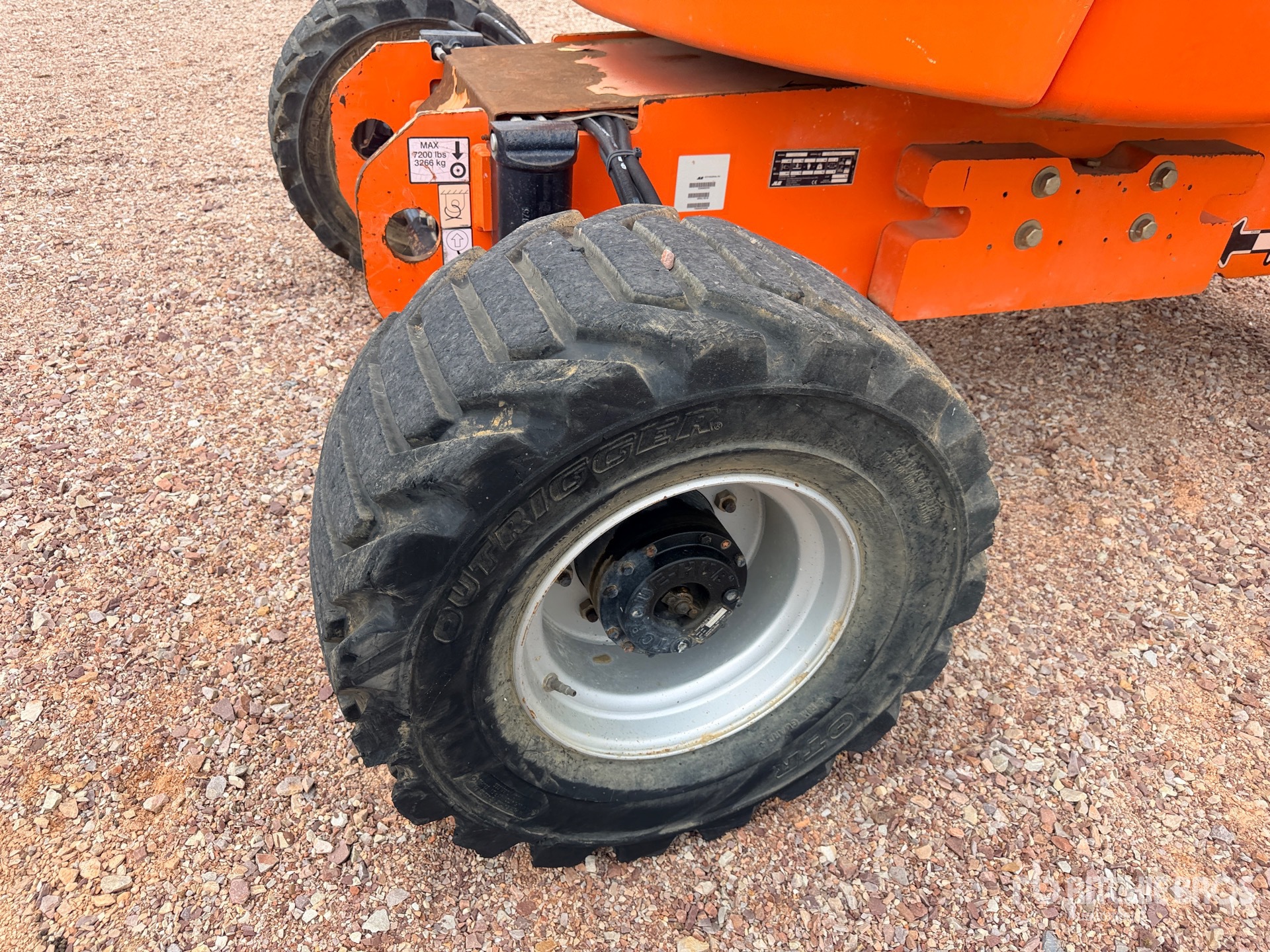 2015 JLG 450AJ