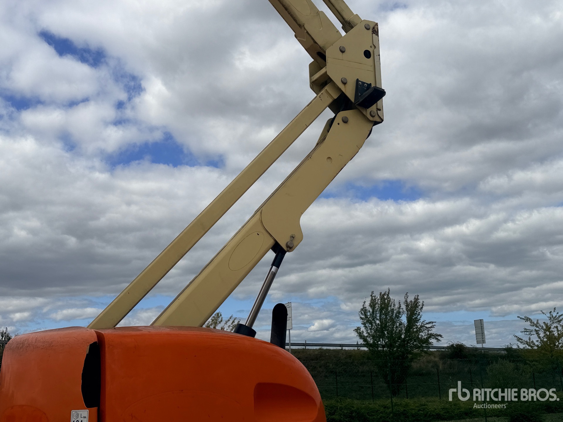 2015 JLG 450AJ