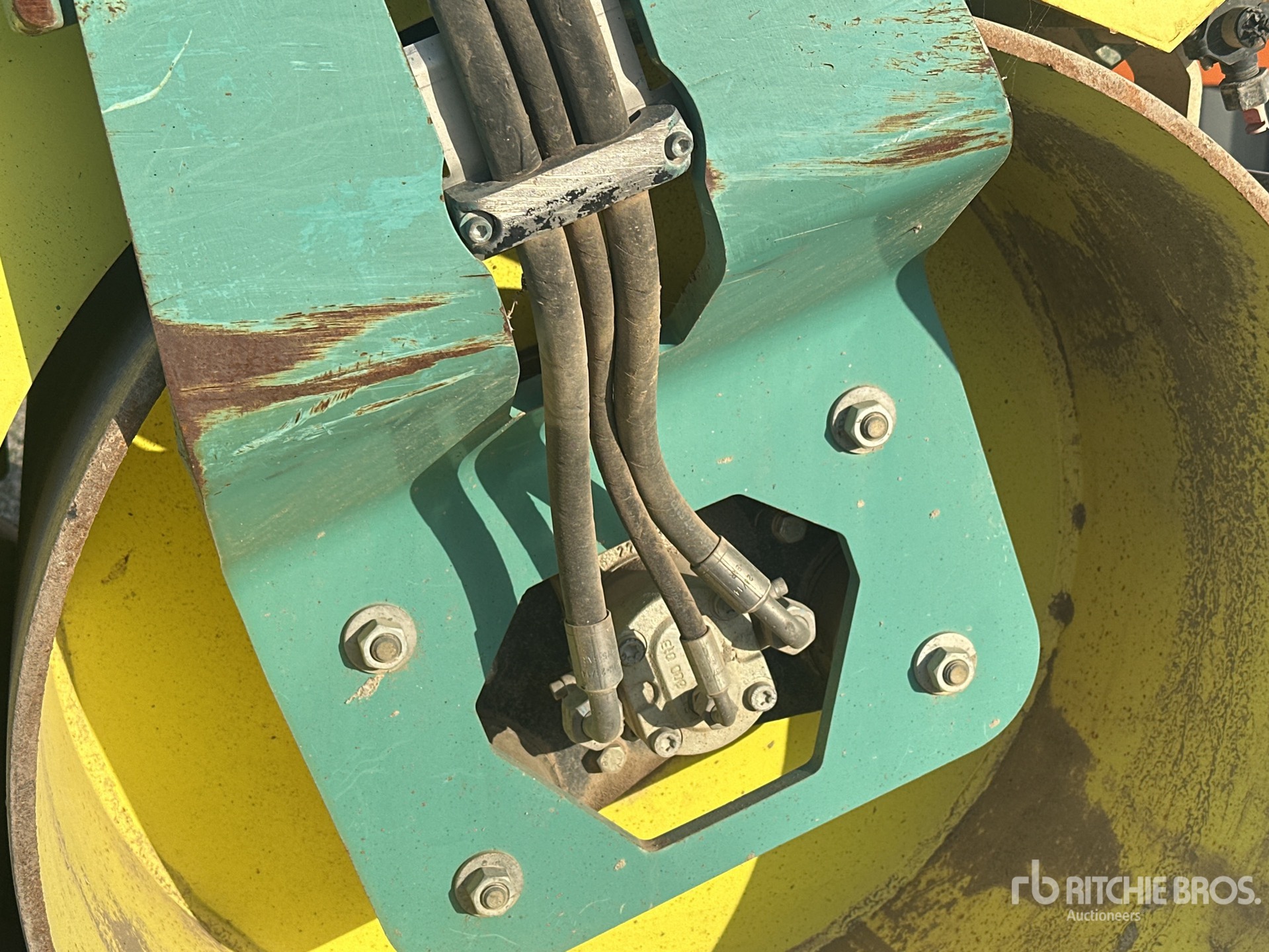 2015 Ammann ARX23