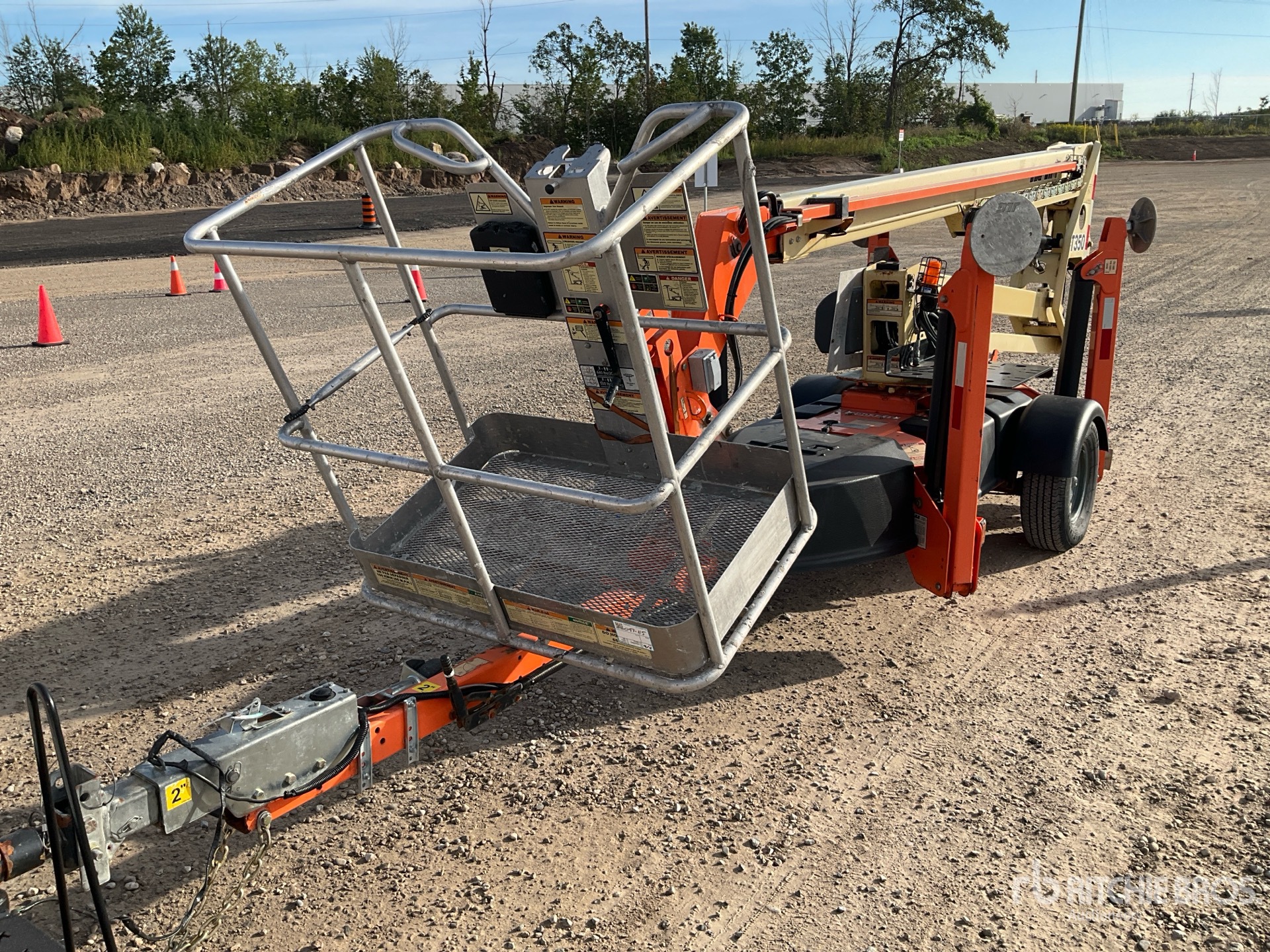 2020 JLG T350