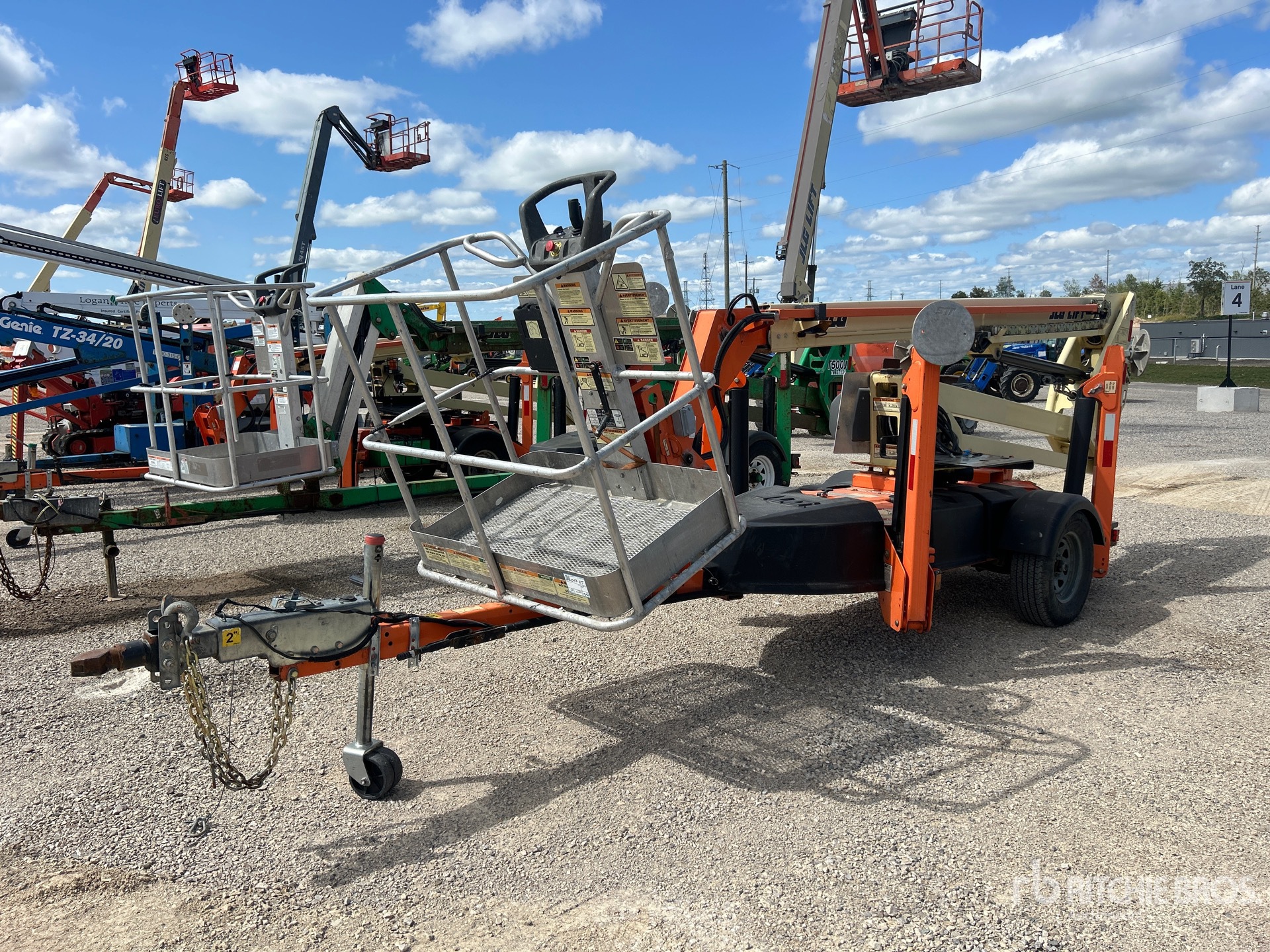 Photo of 2020 JLG T350