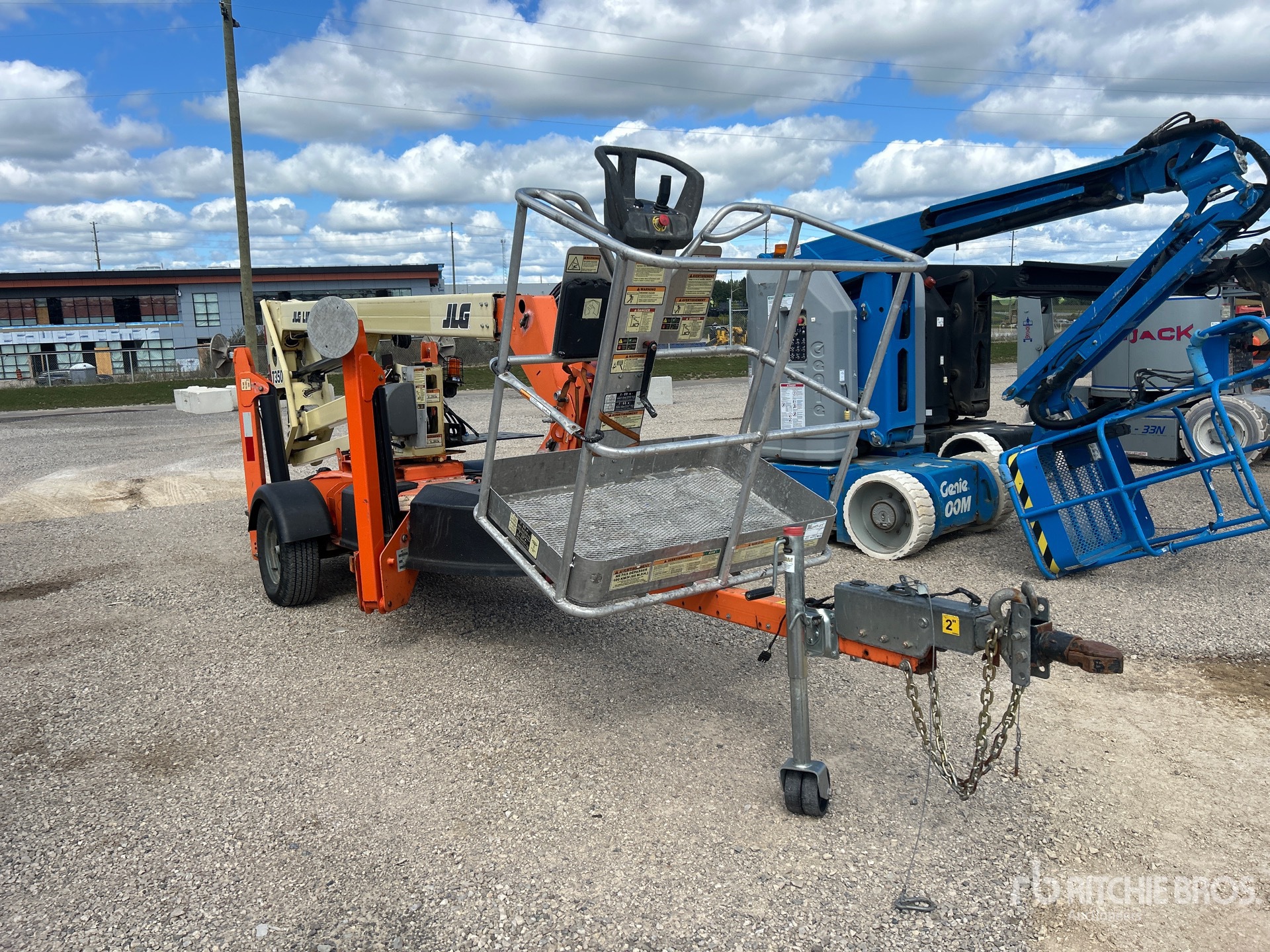2020 JLG T350