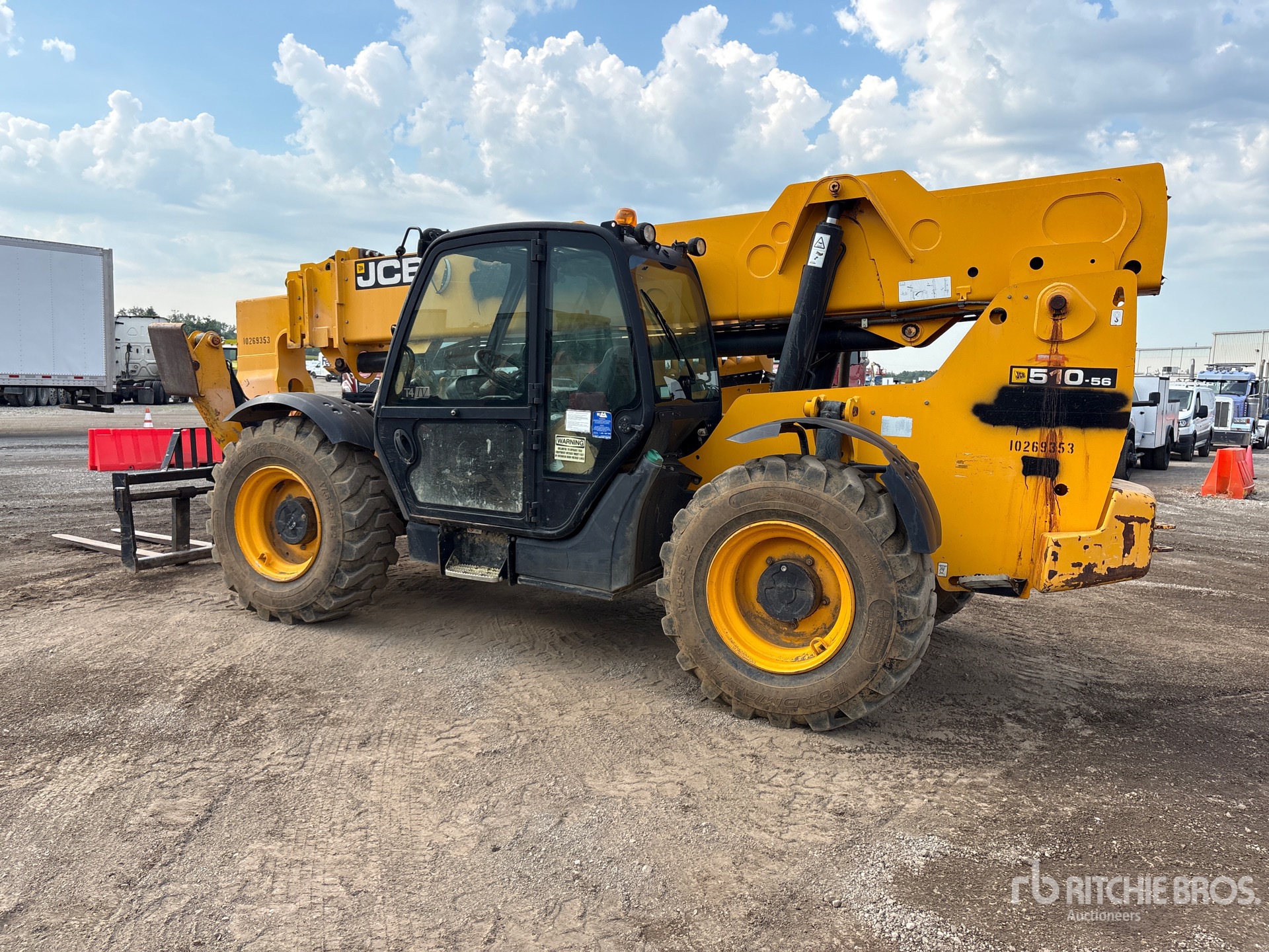 2014 JCB 510-56