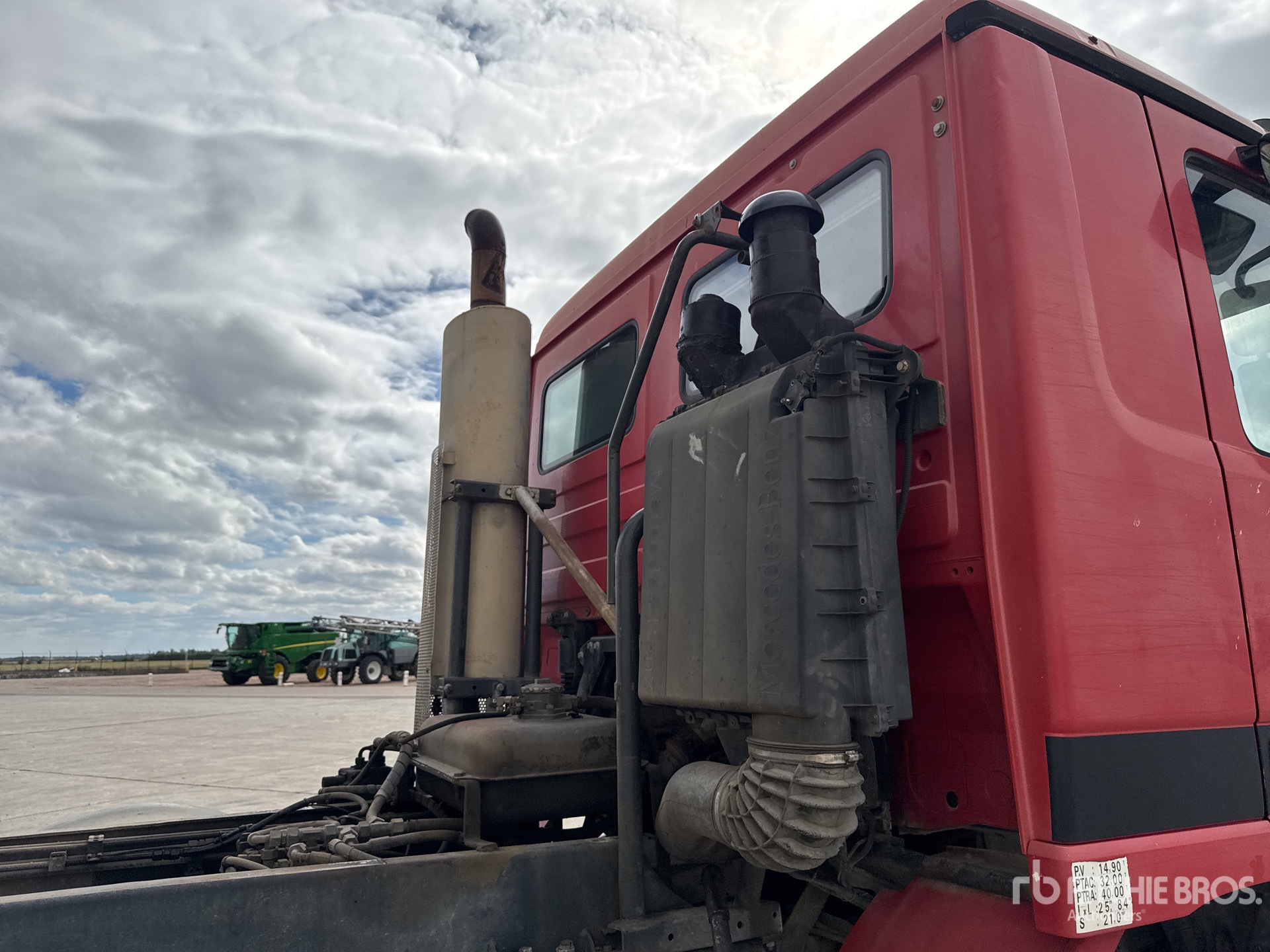 2003 Mercedes-Benz ACTROS 4140