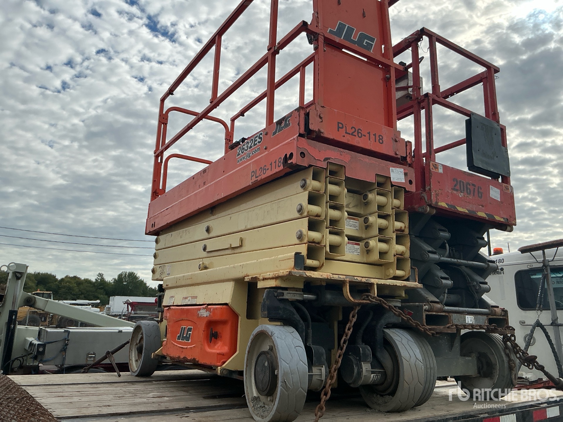 2016 JLG 2632ES
