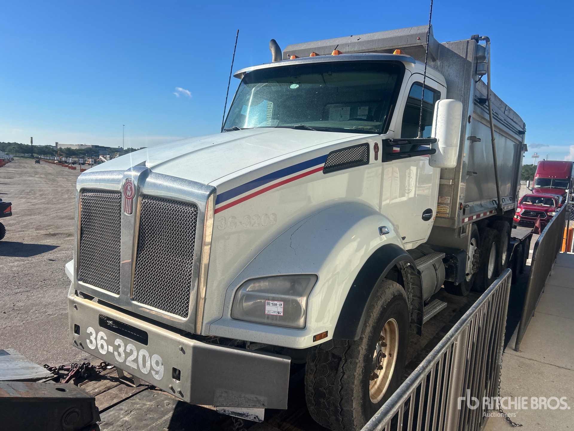 2016 Kenworth T880