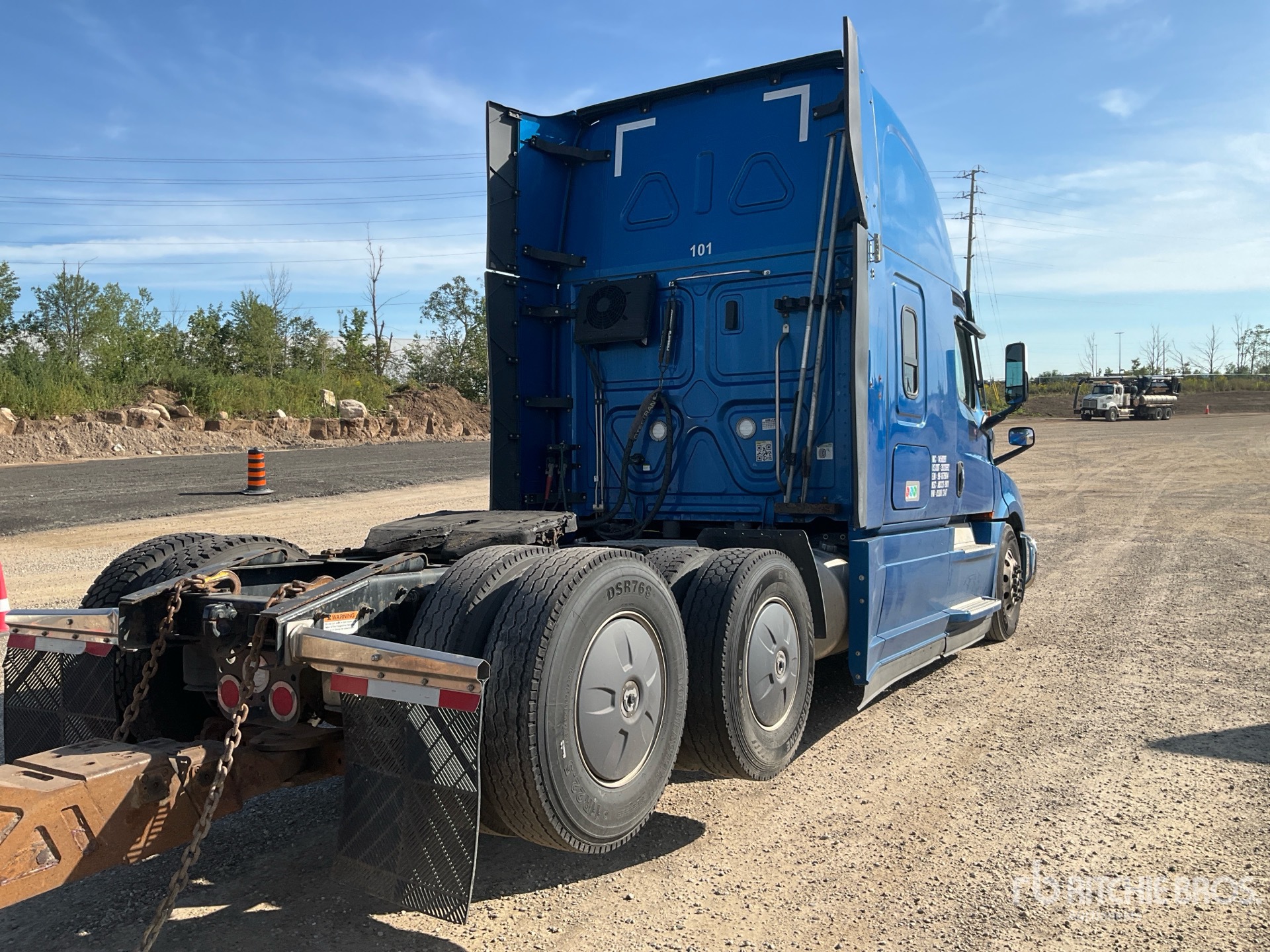 2024 Freightliner CASCADIA 126