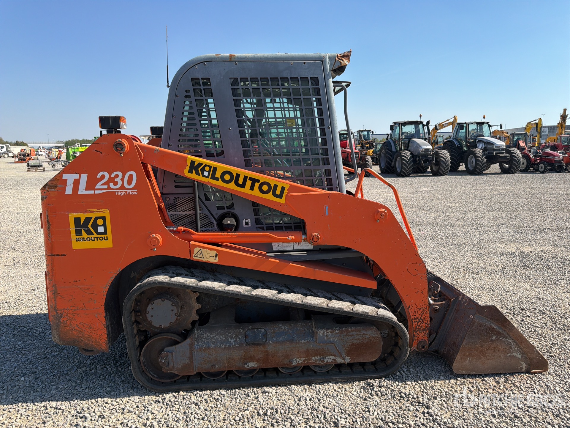 2013 Takeuchi TL230