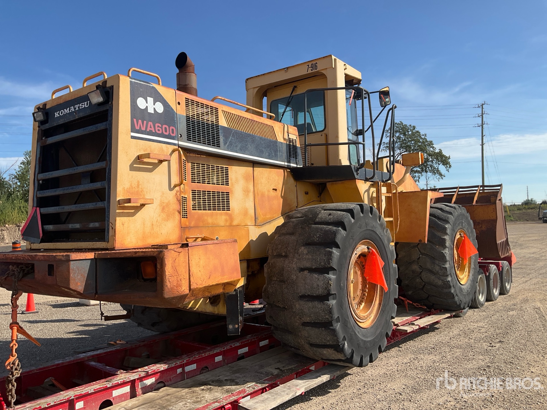 1995 Komatsu WA600-1