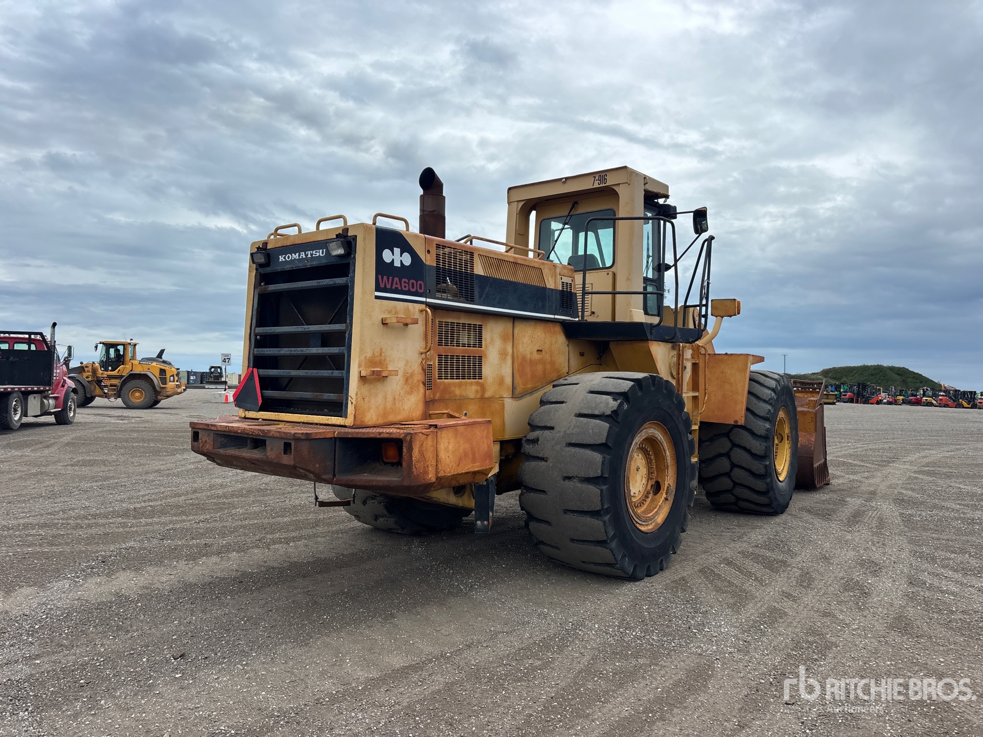 1995 Komatsu WA600-1