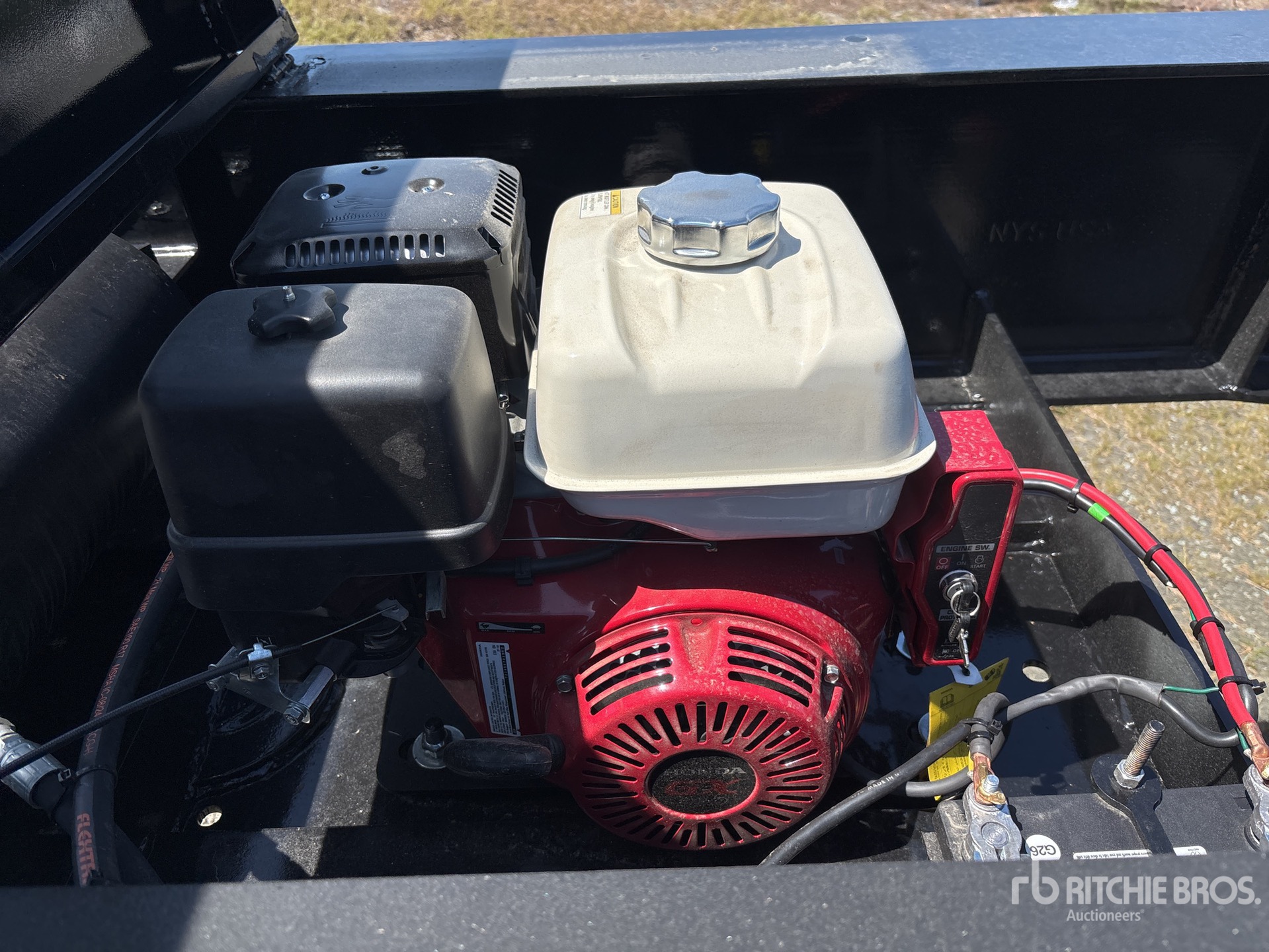 2026 Witzco Challenger Tri/A Removable Gooseneck