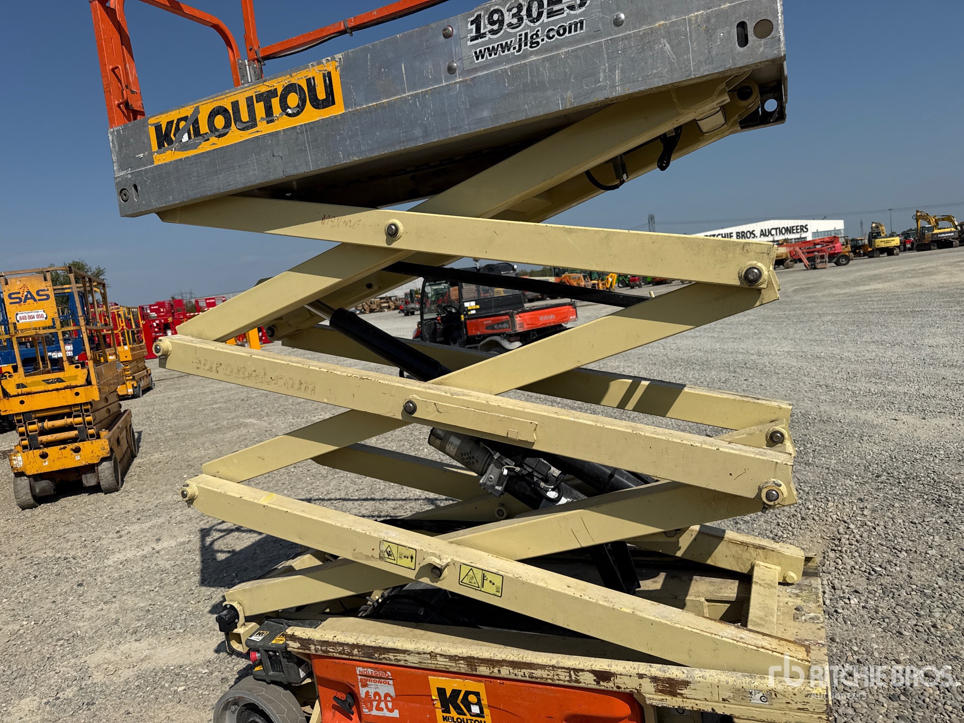 2012 JLG 1930 ES