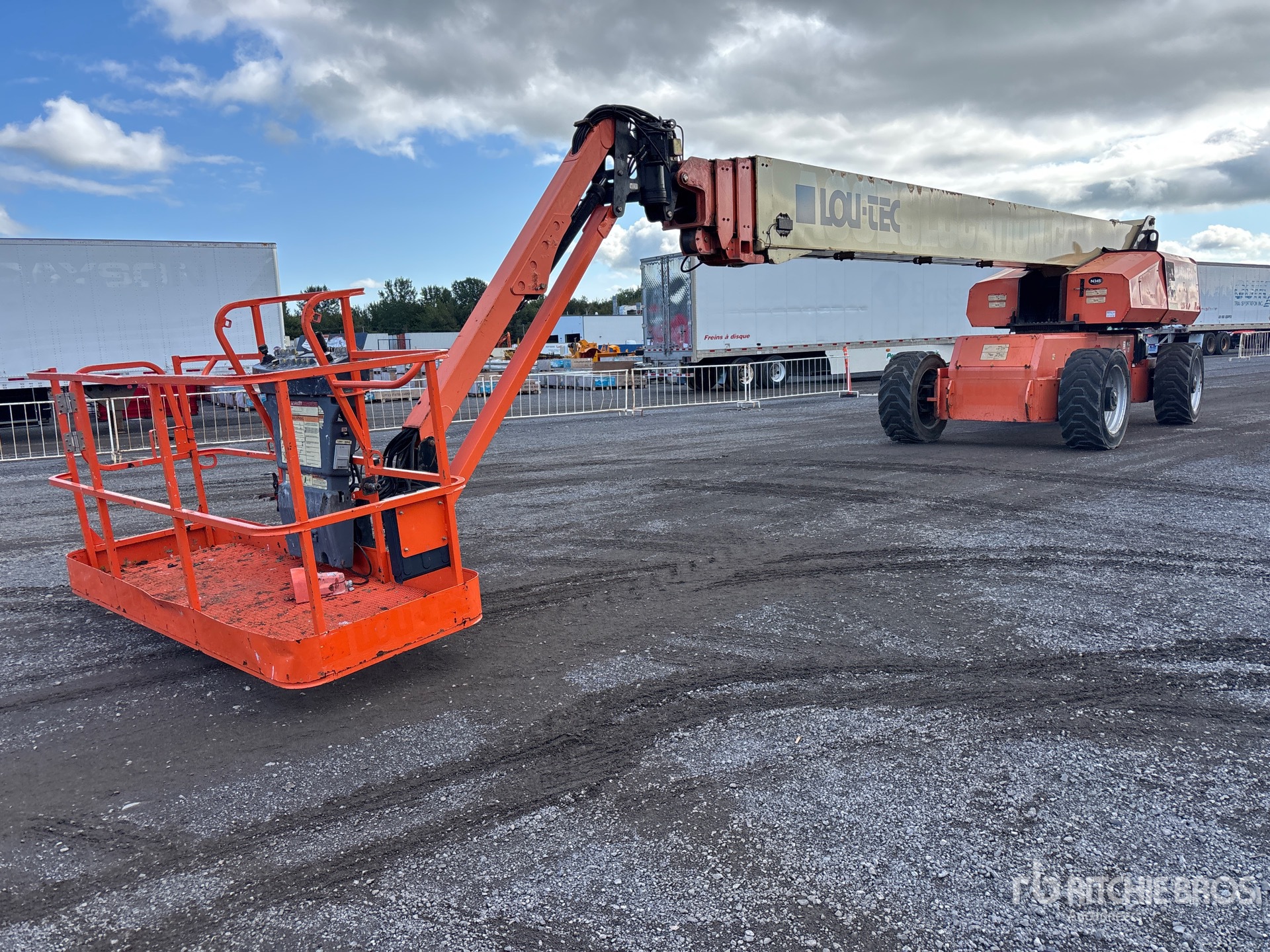 Photo of 2014 JLG 1350SJP