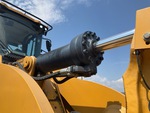 Hydraulics with Bucket Tilt Cylinders