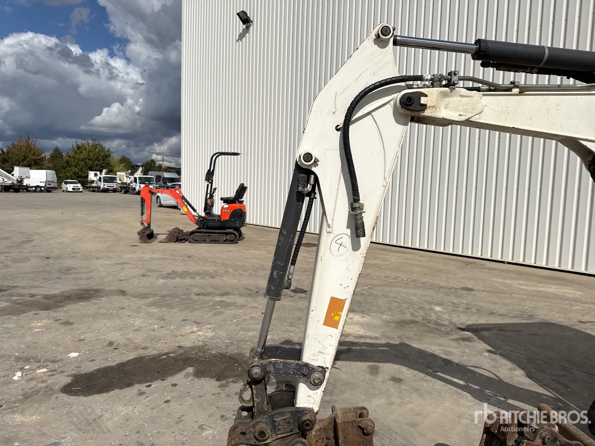 2016 Case CX26B